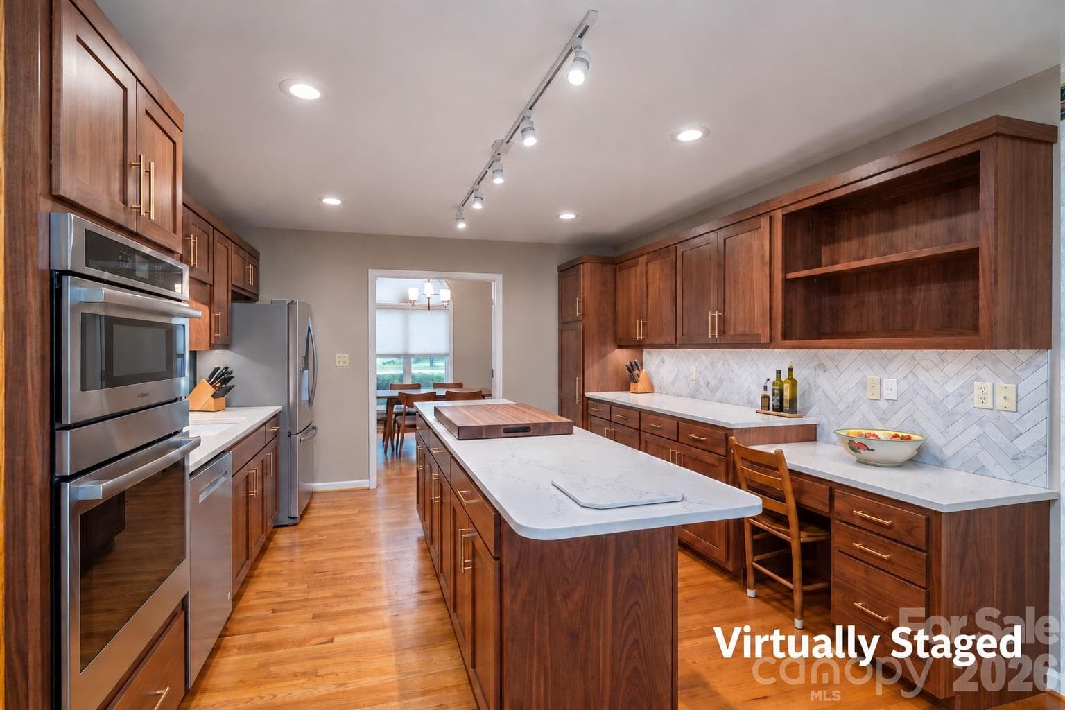 Single Family Residence at 2545 Les Lane, Denver, photo 22 of 36