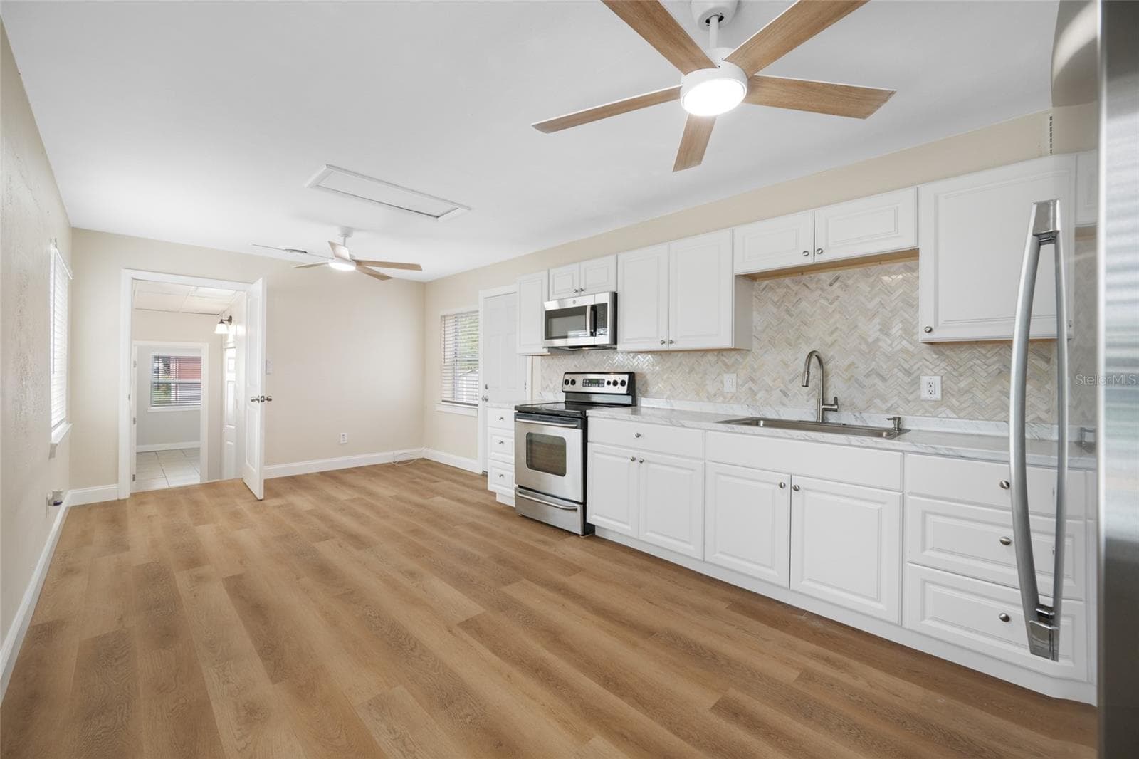 Single Family Residence at 3800 26TH ST N, ST PETERSBURG, photo 14 of 43