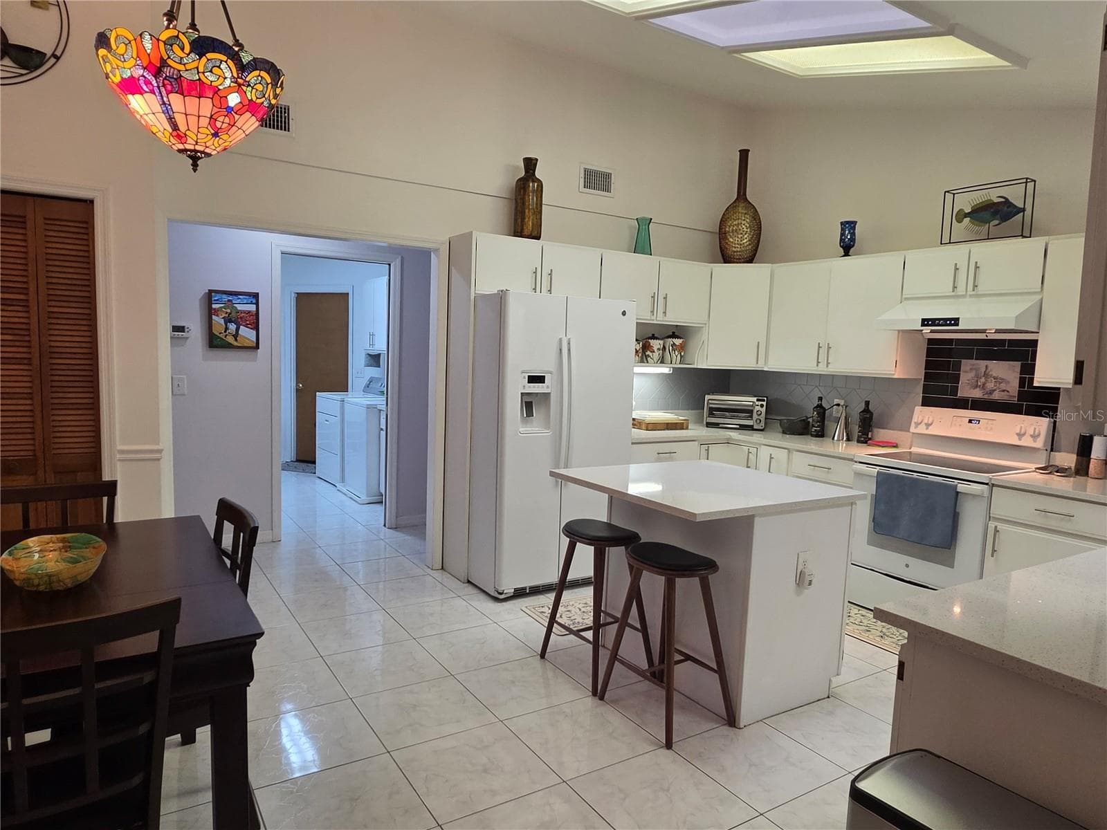 Single Family Residence at 6659 HIDDEN BEACH CIR, ORLANDO, photo 10 of 47