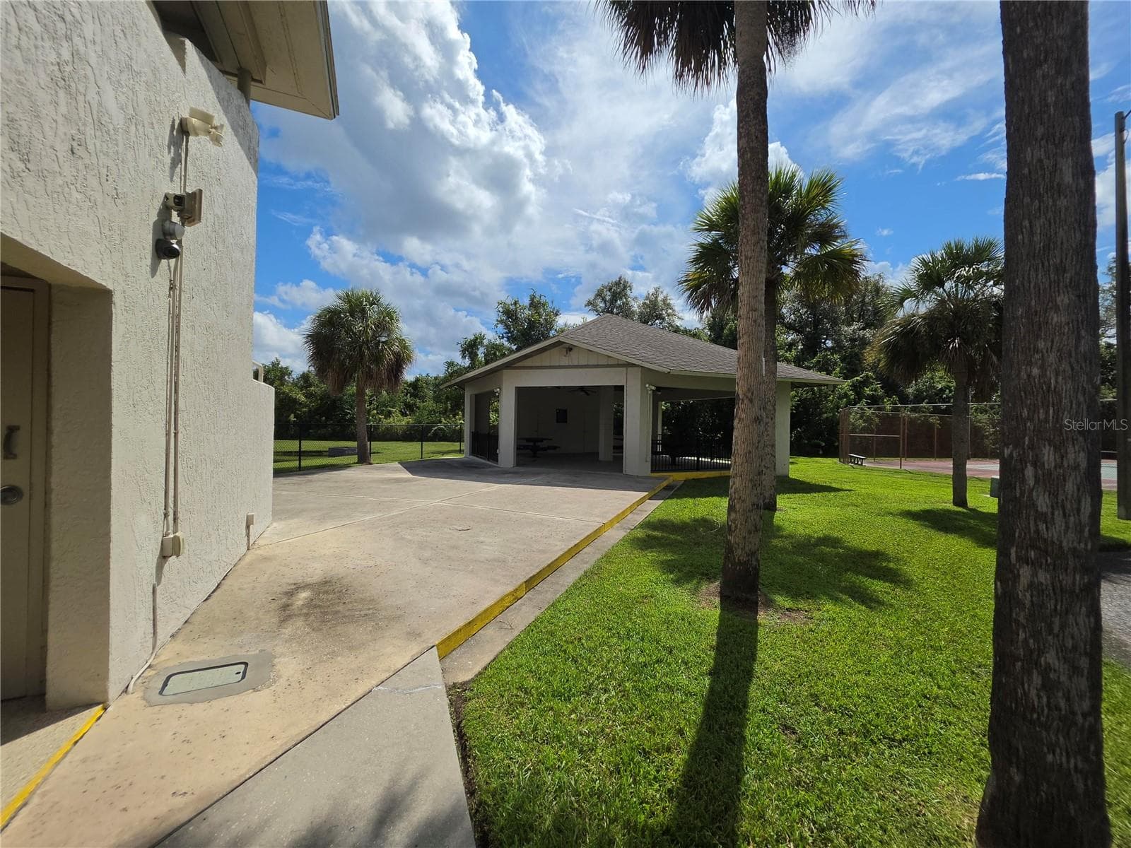 Single Family Residence at 6659 HIDDEN BEACH CIR, ORLANDO, photo 45 of 47