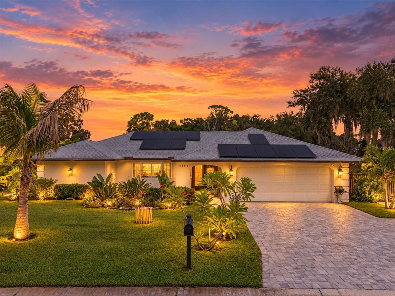 4864 HAWKSHEAD PARK