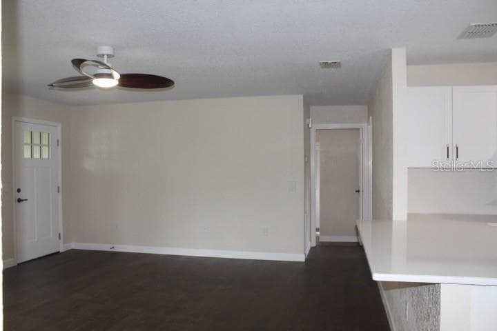 Lr from hallway - 12082 SE 61ST CT, BELLEVIEW