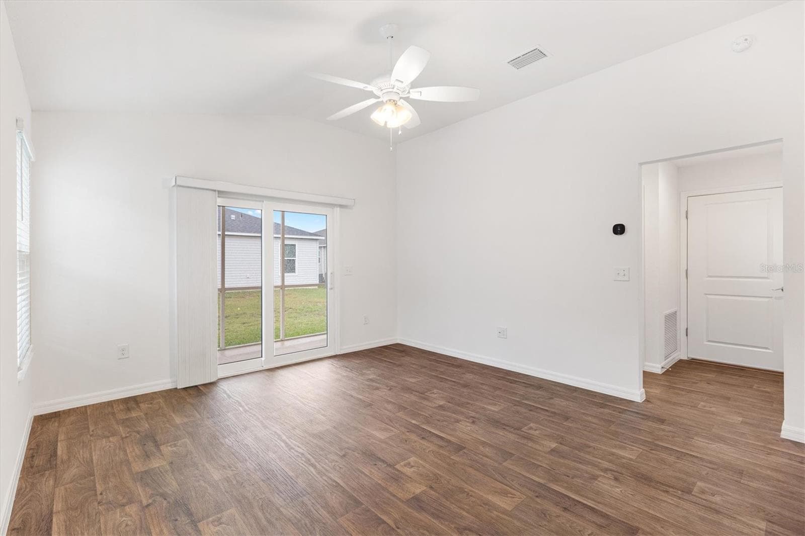 Single Family Residence at 6225 DINGMAN WAY, THE VILLAGES, photo 13 of 27