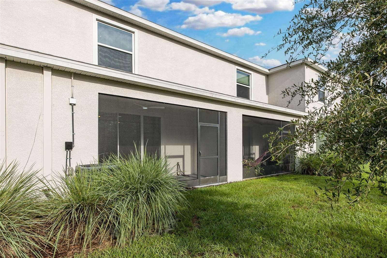Backyard with Screened Lanai - 11166 CRESCENT DEER DR, LAND O LAKES