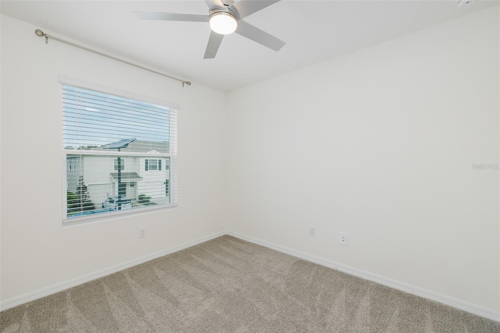 Townhouse at 11166 CRESCENT DEER DR, LAND O LAKES, photo 37 of 53