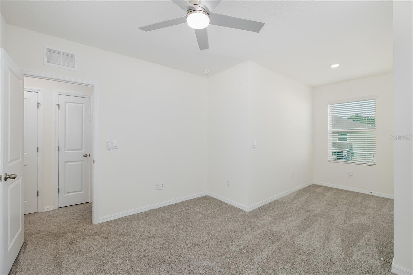 Townhouse at 11166 CRESCENT DEER DR, LAND O LAKES, photo 39 of 53