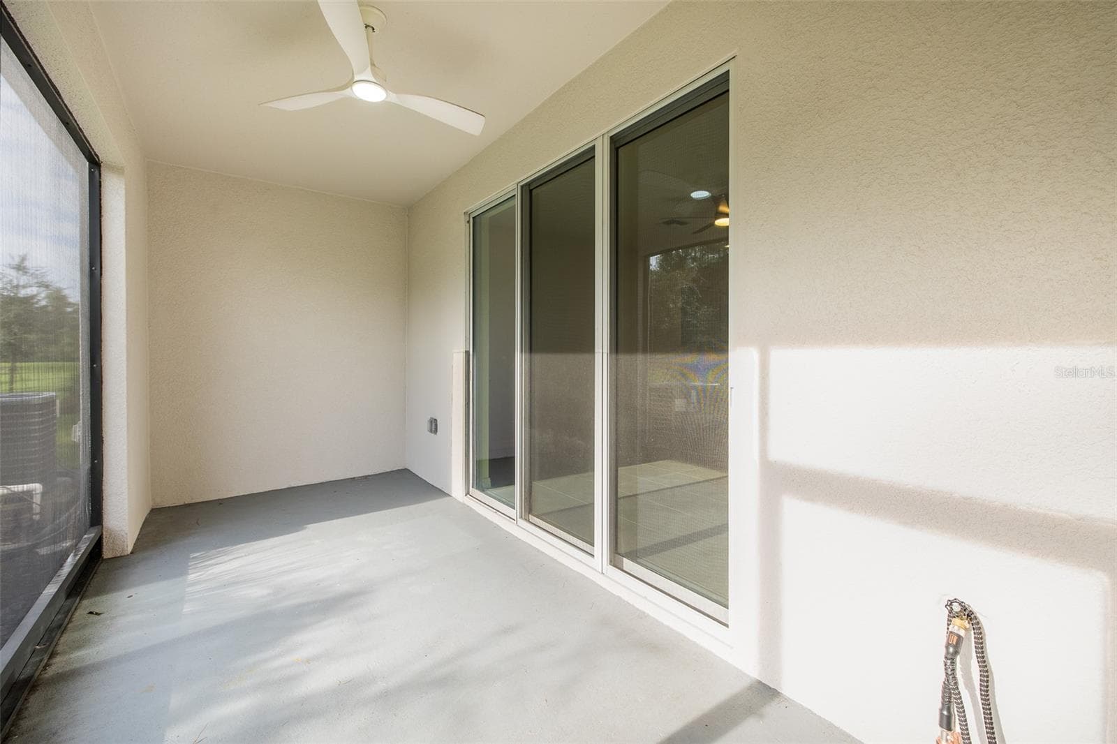 Screened Lanai...Ready for Outdoor Entertaining - 11166 CRESCENT DEER DR, LAND O LAKES