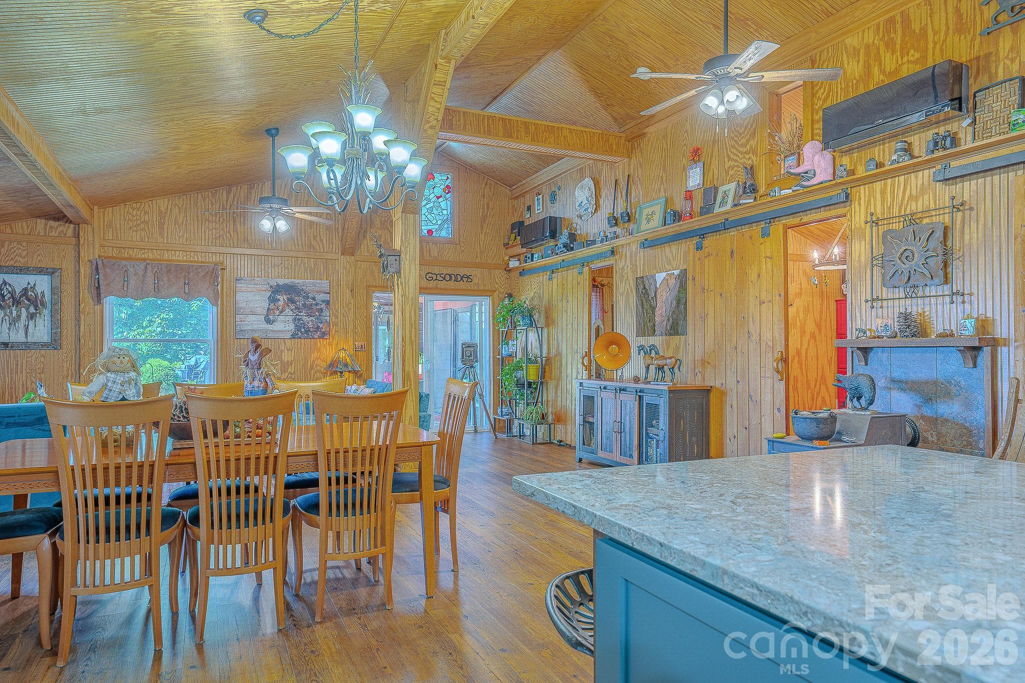 Plenty of dining and kitchen bar seating. - 54 Winning Way, Old Fort
