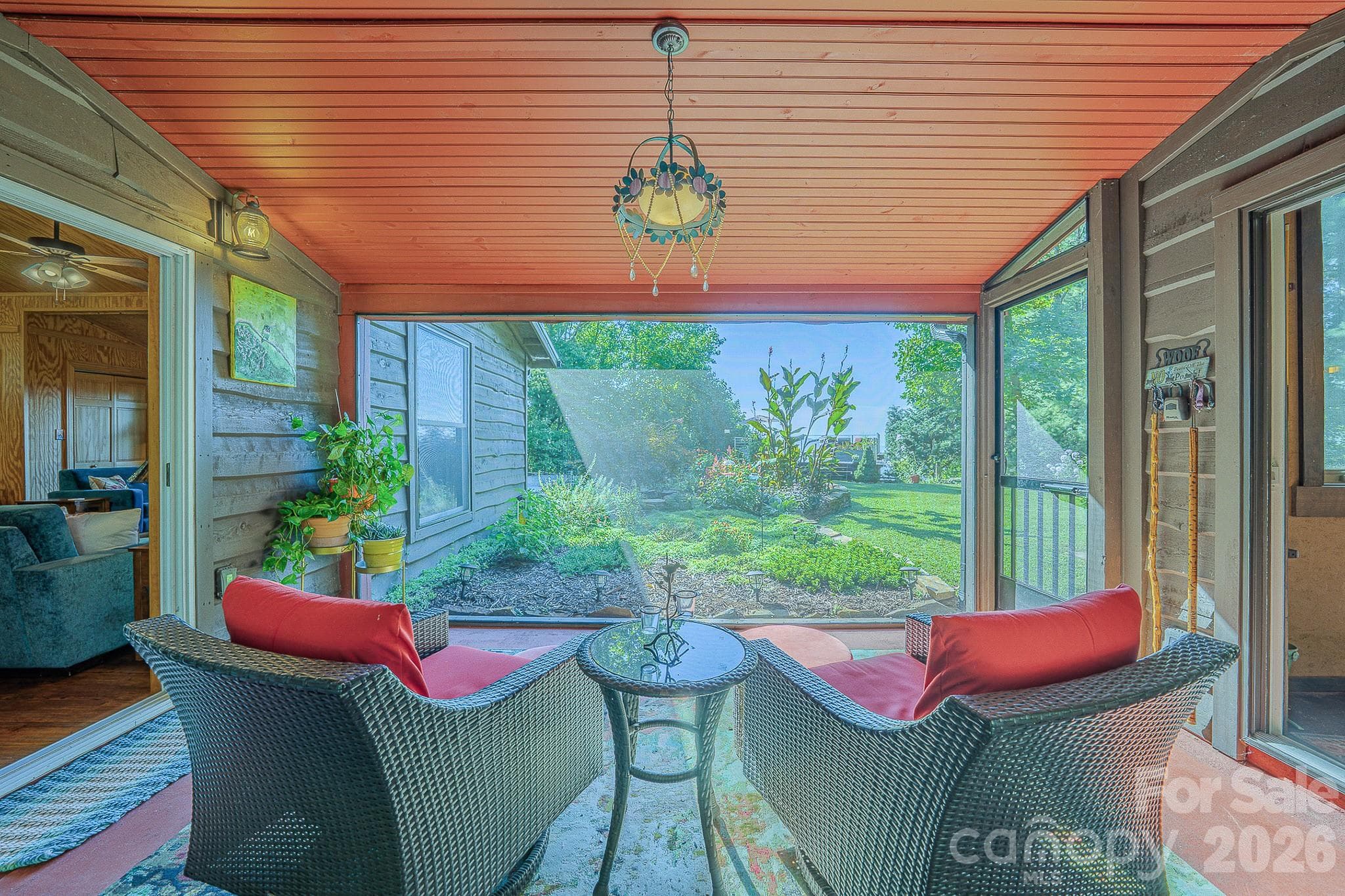 Fresh air, coffee, and hummingbirds every day at 54 Winning Way, your private Blue Ridge retreat near Black Mountain & Asheville. - 54 Winning Way, Old Fort