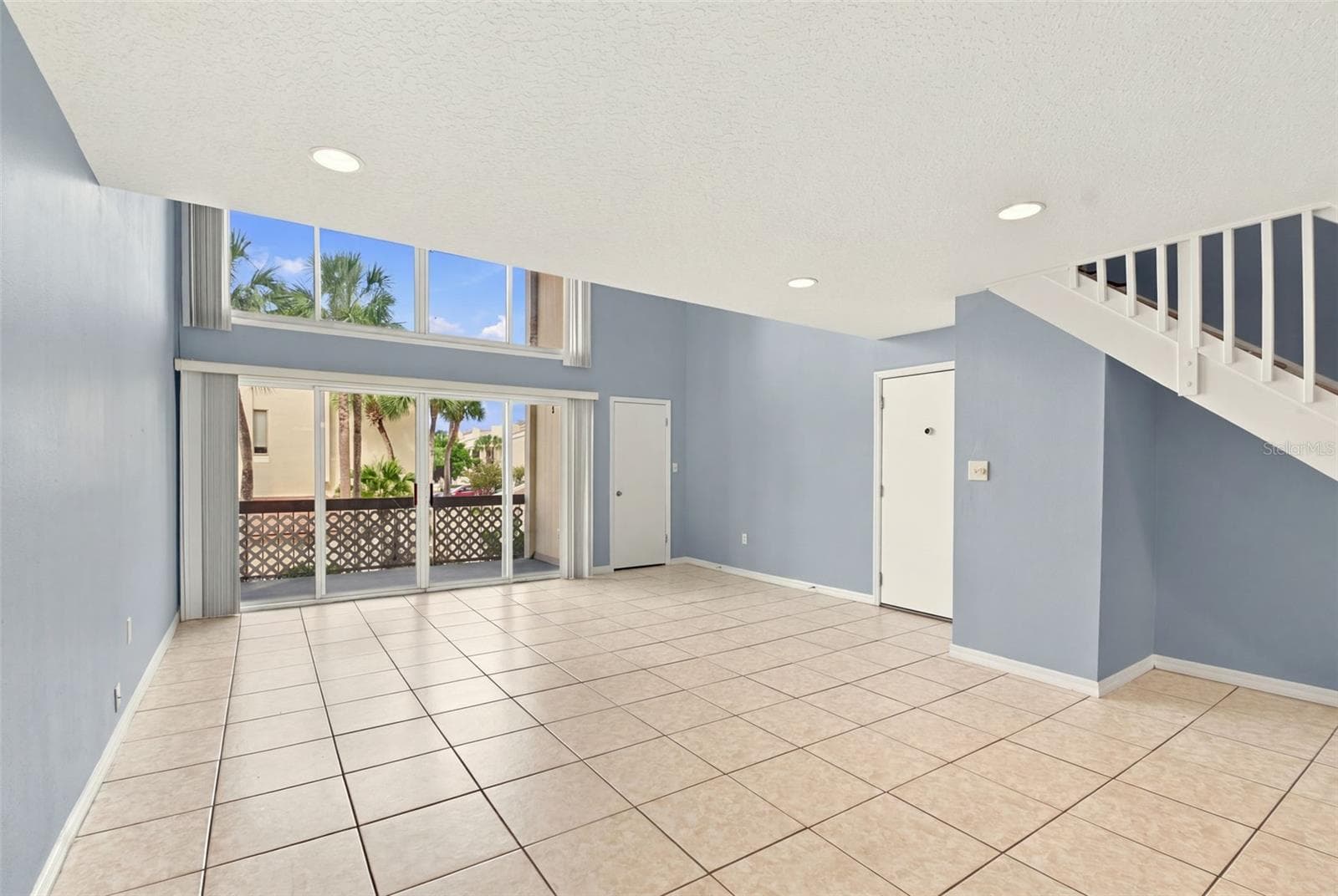 Dining room into Living room (front door) - 610 ORANGE DR #188, ALTAMONTE SPRINGS