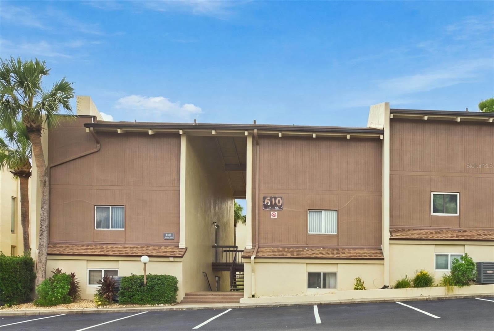 PARKING LOT RECENTLY PAVED - 610 ORANGE DR #188, ALTAMONTE SPRINGS