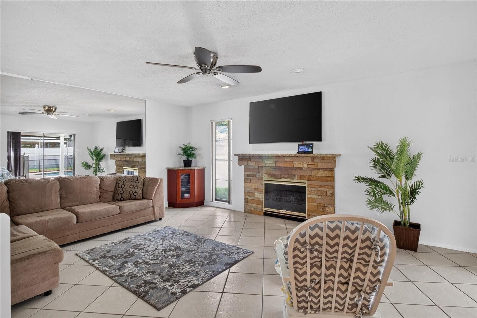Single Family Residence at 4206 GRAINARY AVE, TAMPA, photo 13 of 33