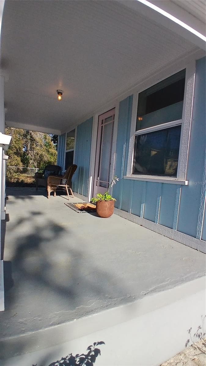 Duplex at 542 DIVISION ST, TARPON SPRINGS, photo 4 of 19