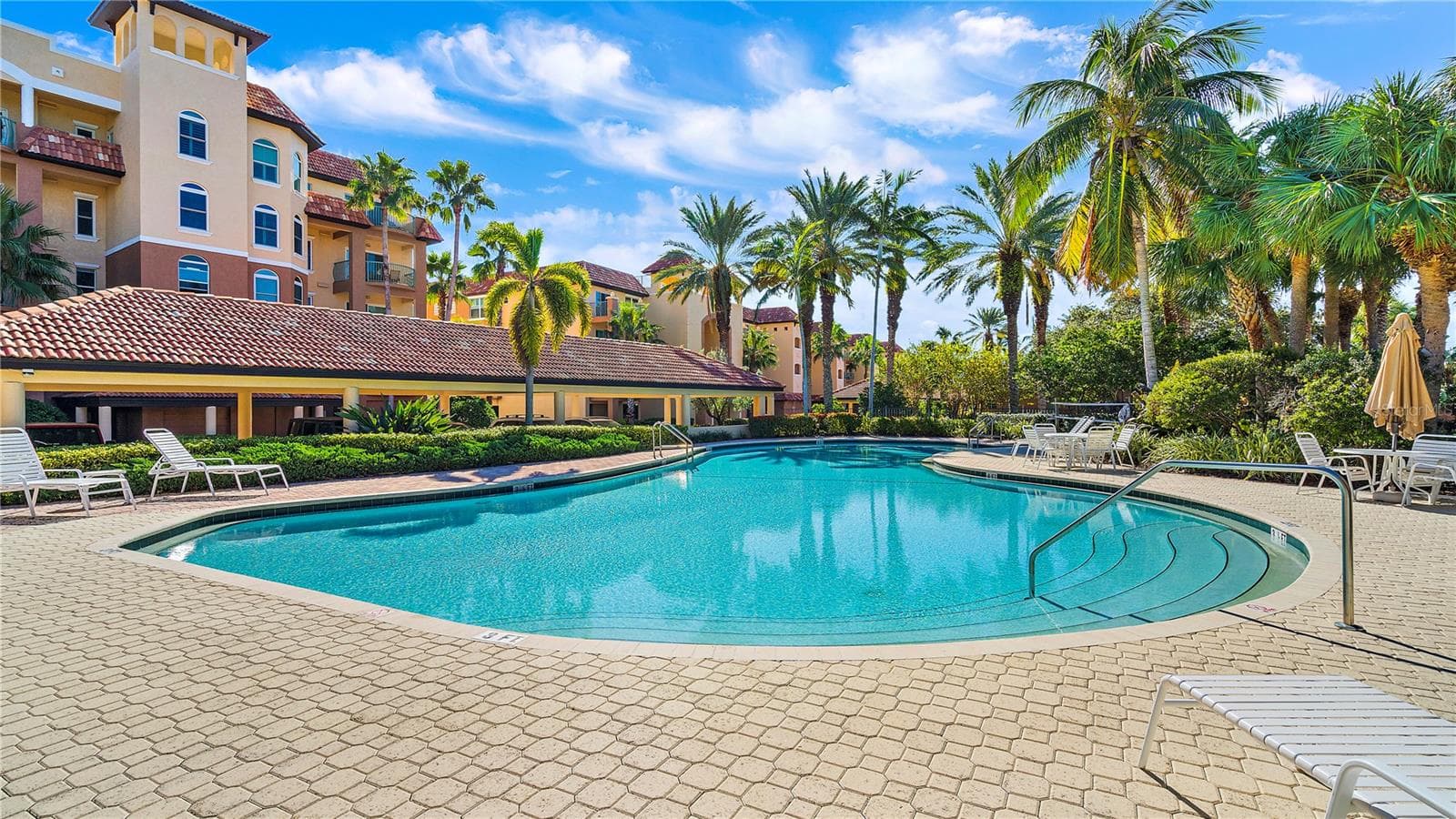 Resort style pool. - 1585 PINELLAS BAYWAY S, TIERRA VERDE
