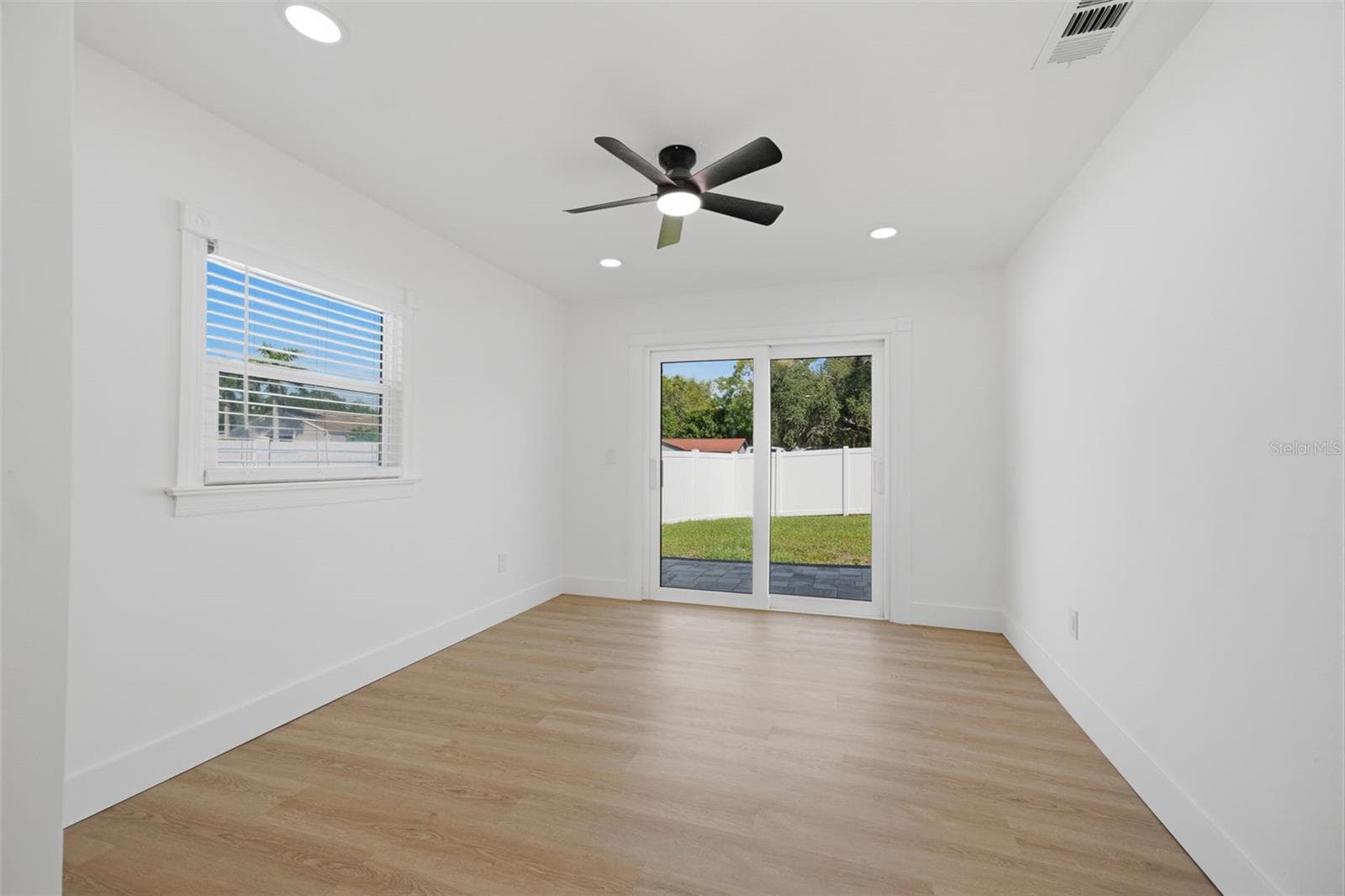 Single Family Residence at 1300 S HILLCREST AVE, CLEARWATER, photo 34 of 53