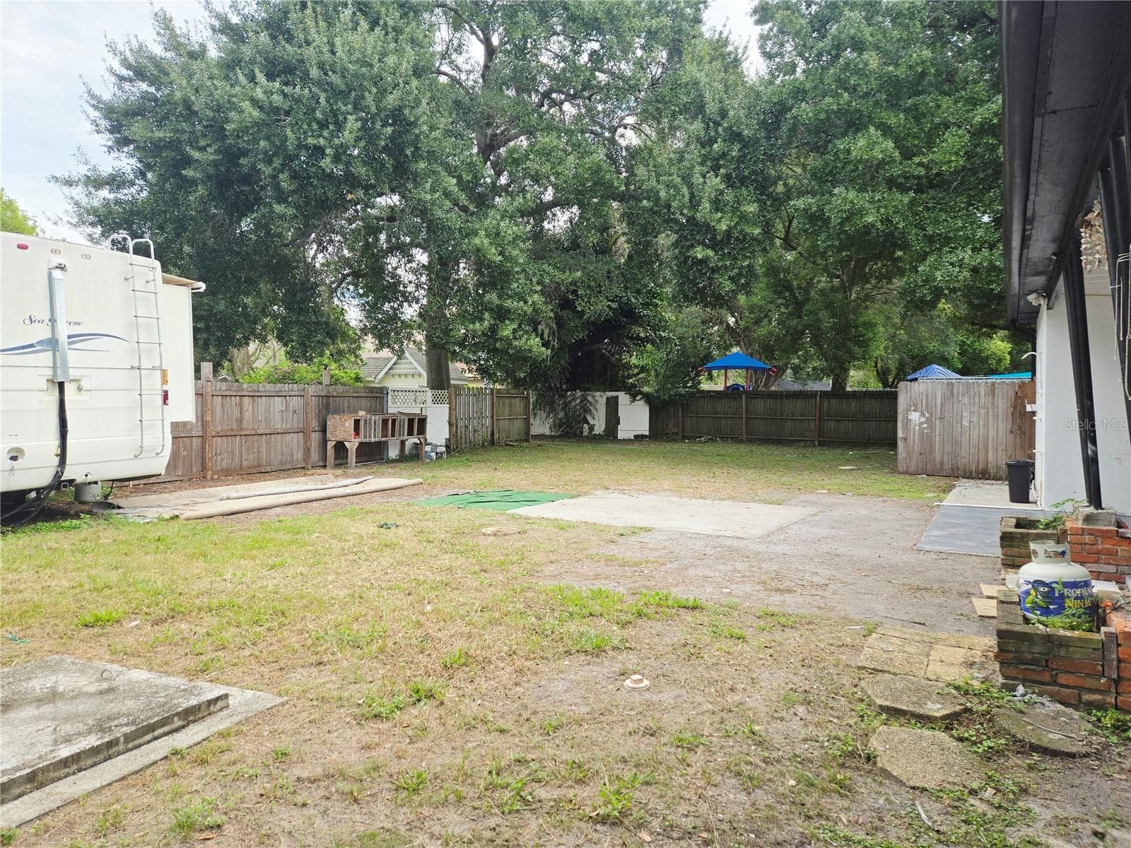 Single Family Residence at 3119 W LAMBRIGHT ST, TAMPA, photo 24 of 28