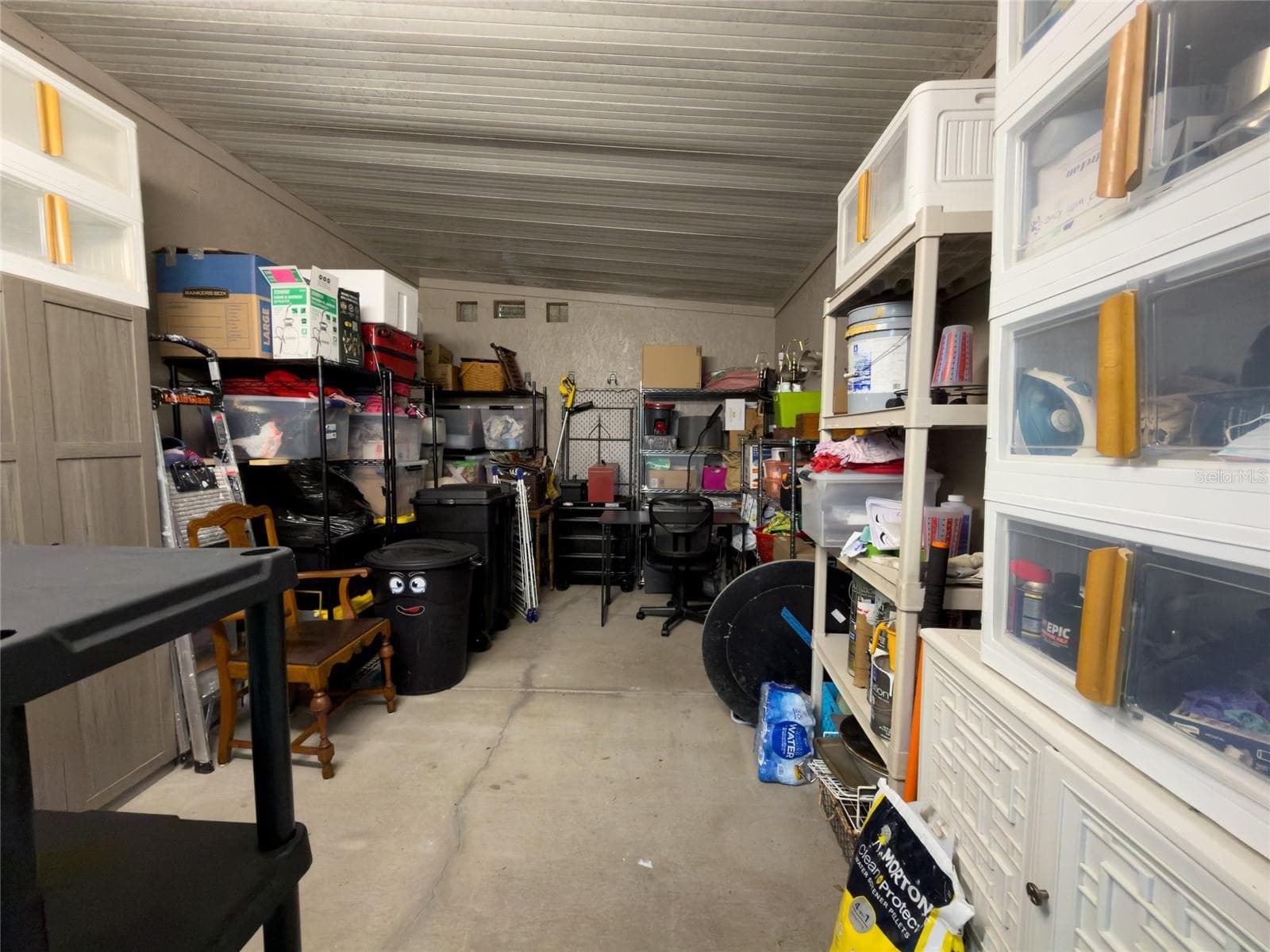 12x16 storage roomIt's like having another room! - 6544 LA MESA RD, LAND O LAKES