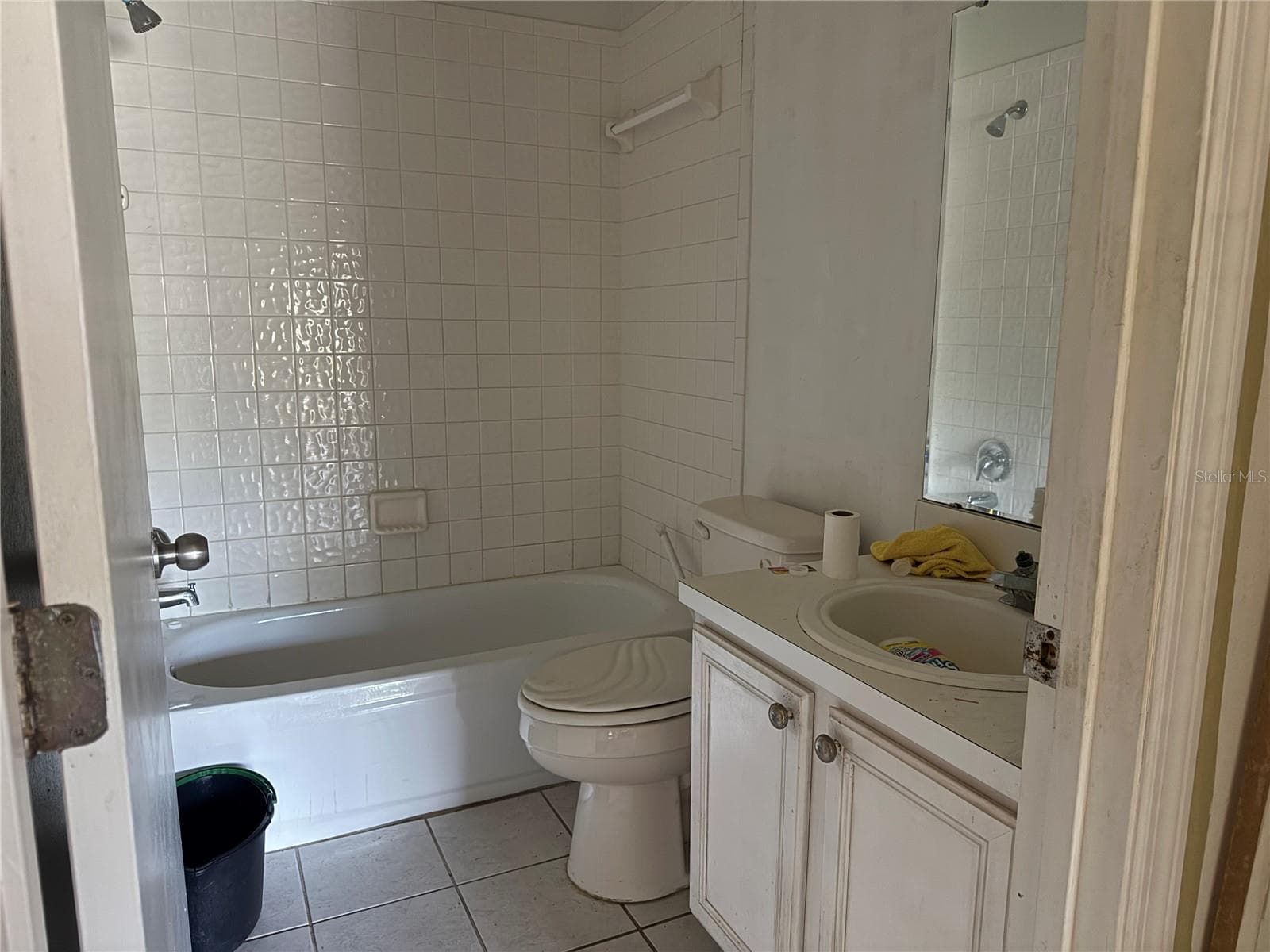 Bathroom 2 - 871 LAKE JACKSON CIR, APOPKA