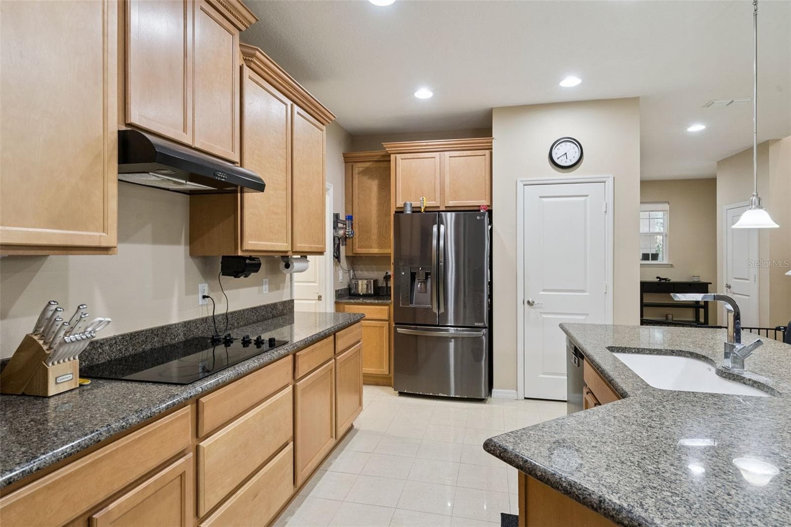 Single Family Residence at 536 BOTTLEBRUSH LOOP, SANFORD, photo 12 of 39
