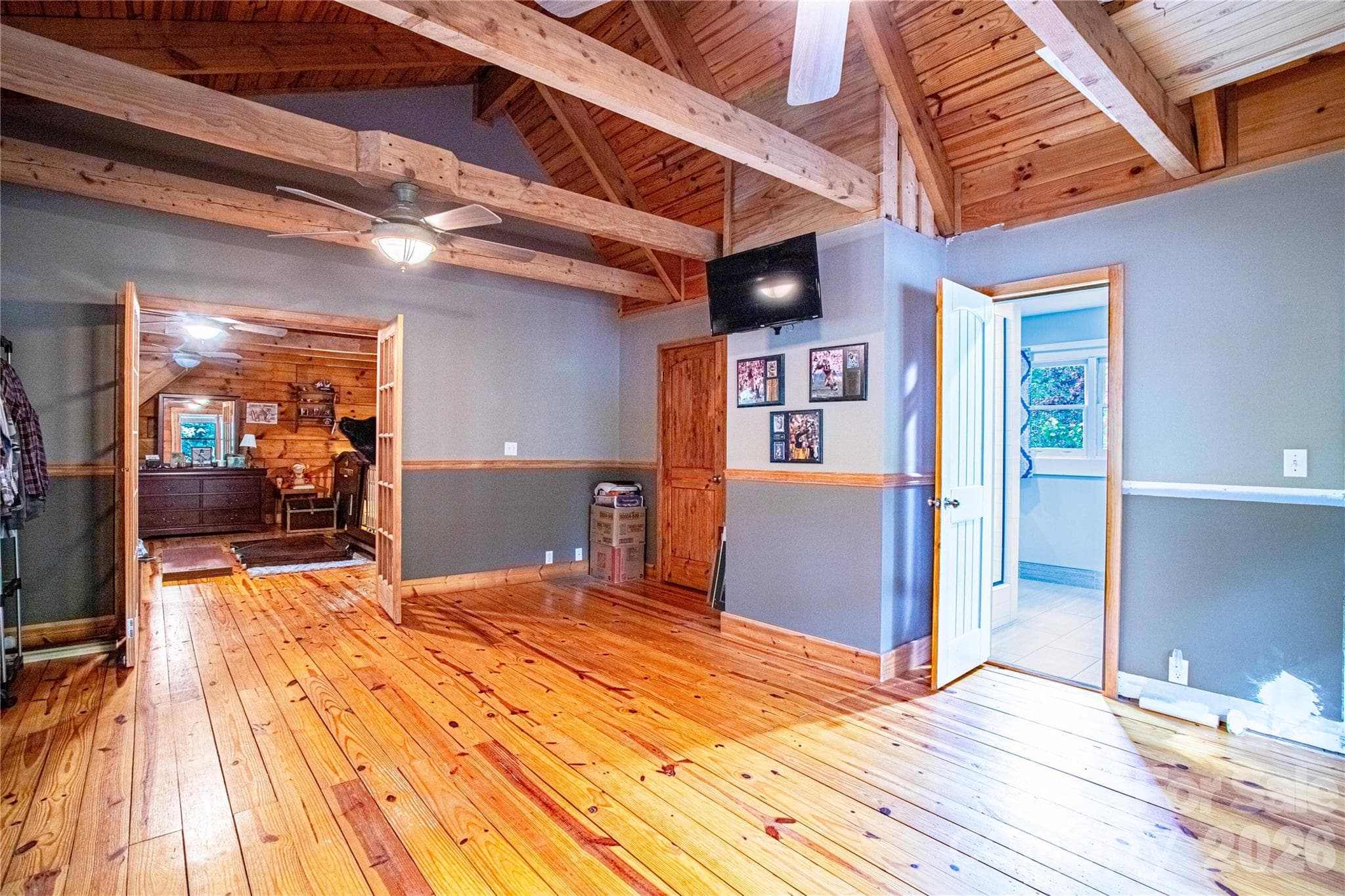 Single Family Residence at 153 Montgomery Place Lane, Zirconia, photo 13 of 40