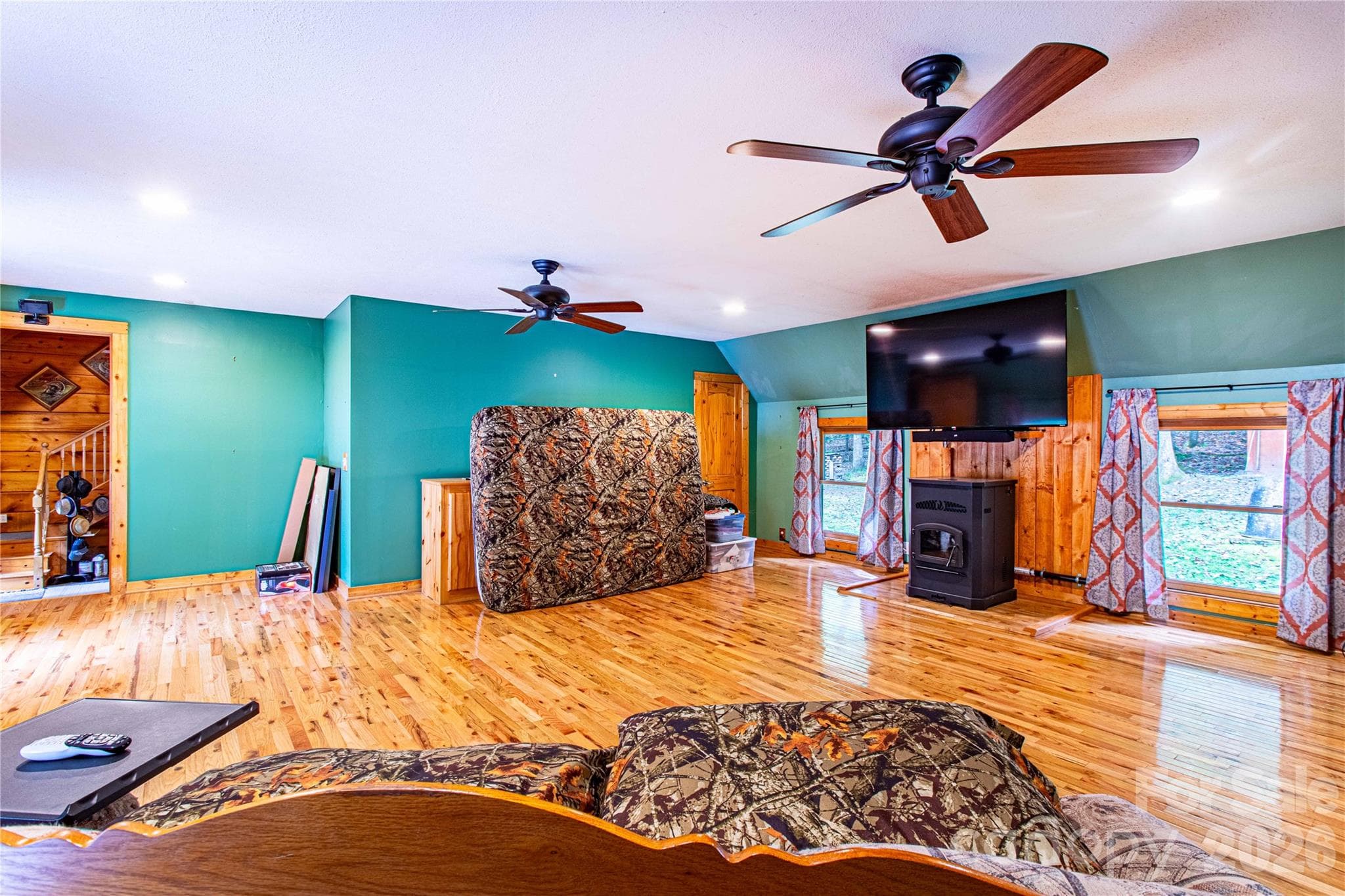 Single Family Residence at 153 Montgomery Place Lane, Zirconia, photo 20 of 40