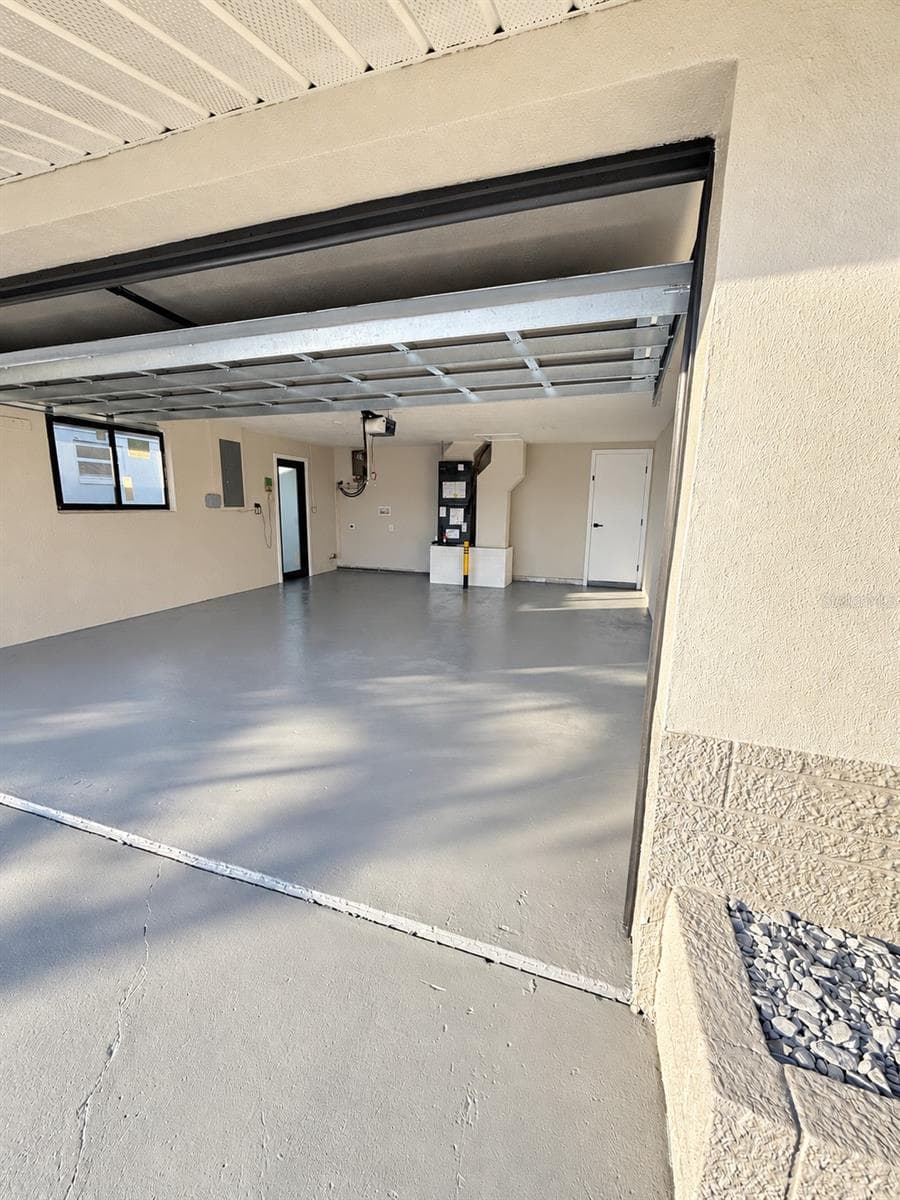 Two Car Garage - 5707 PERKIN DR, NEW PORT RICHEY