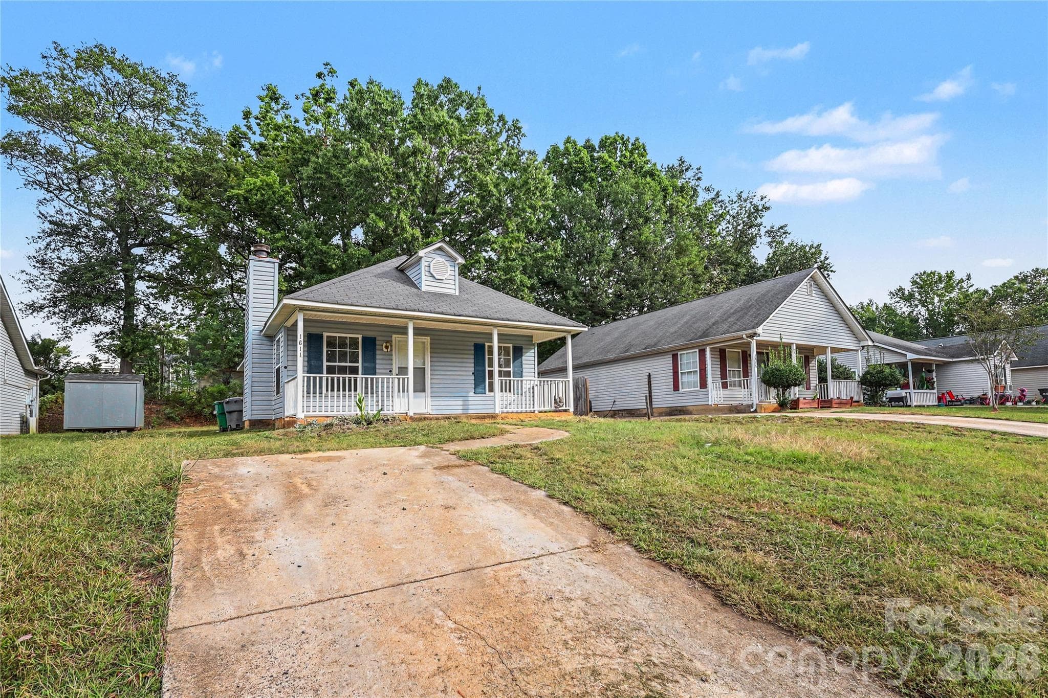Single Family Residence at 1611 Dendy Lane, Pineville, photo 2 of 26