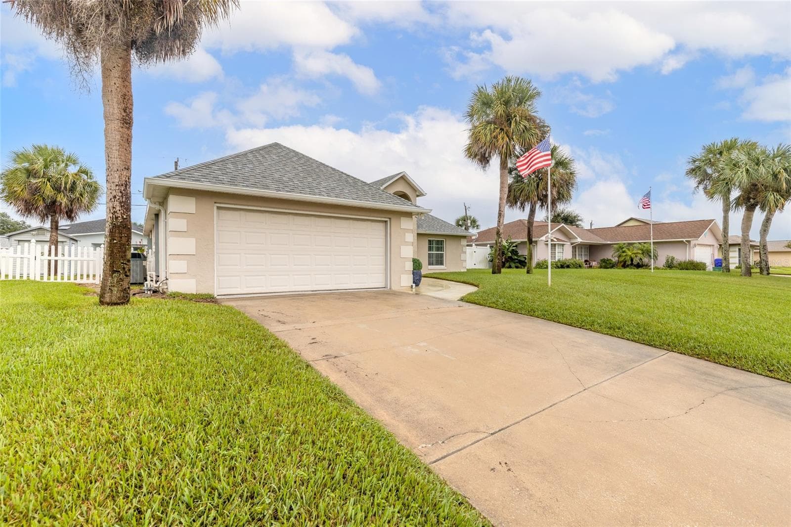 Single Family Residence at 9 SEA GULL DR, ORMOND BEACH, photo 2 of 28