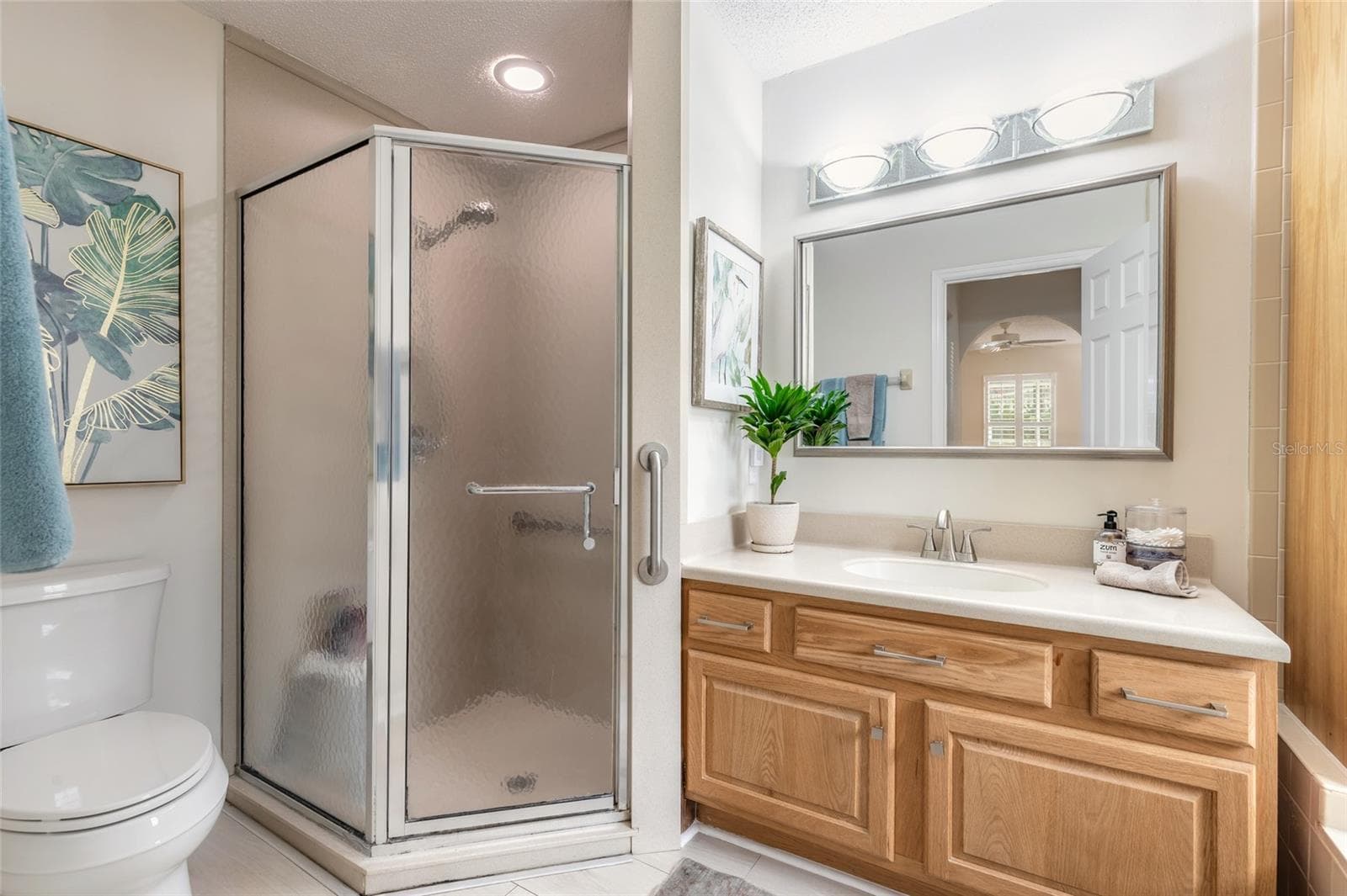 Primary Bathroom - 9 SEA GULL DR, ORMOND BEACH