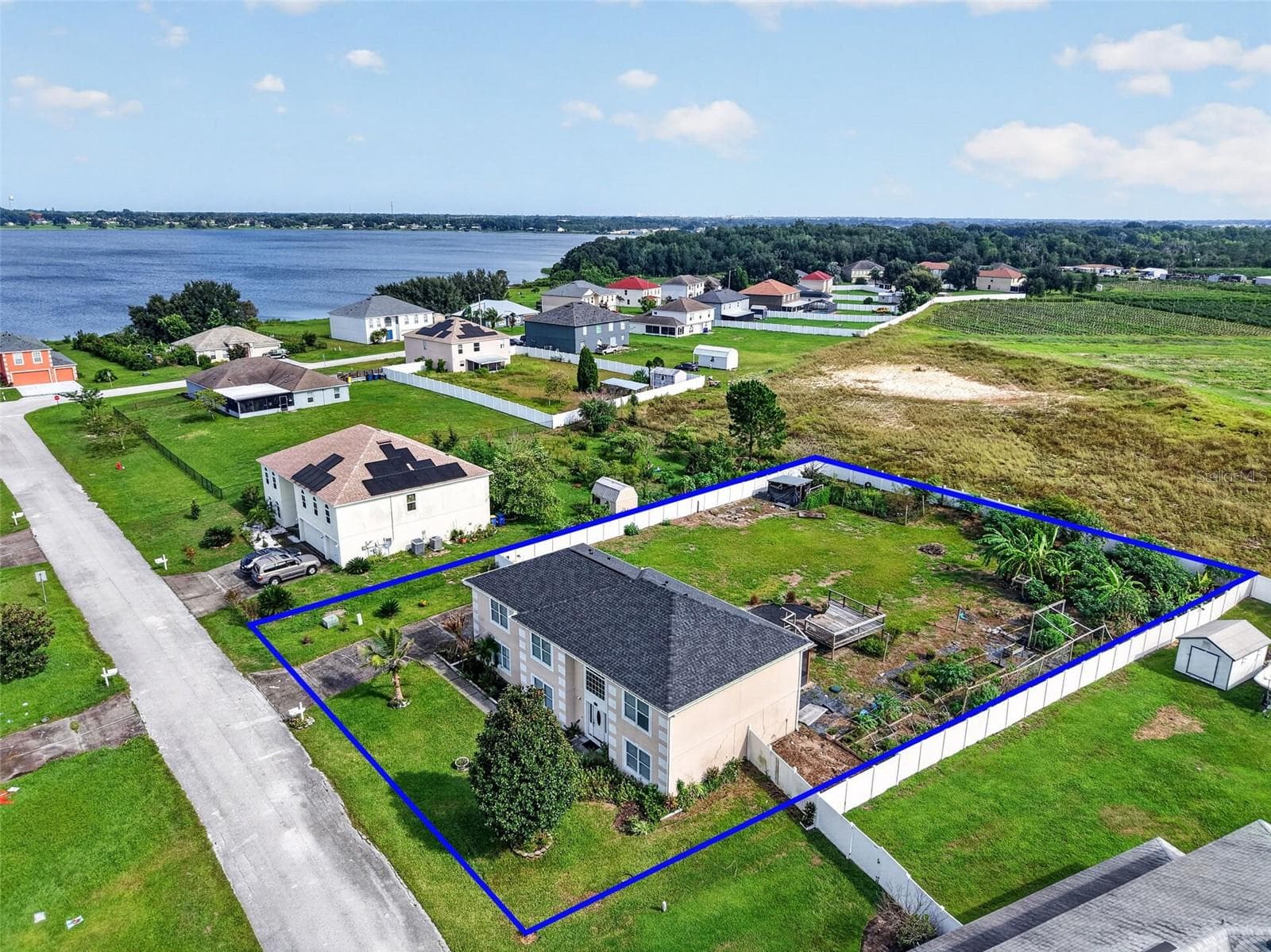 321 LAKE HILLS LN