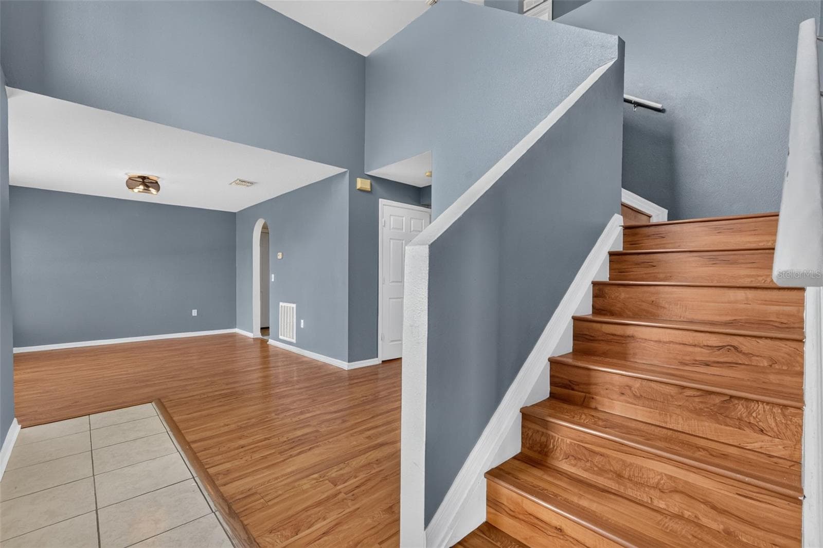 Single Family Residence at 321 LAKE HILLS LN, EAGLE LAKE, photo 5 of 48