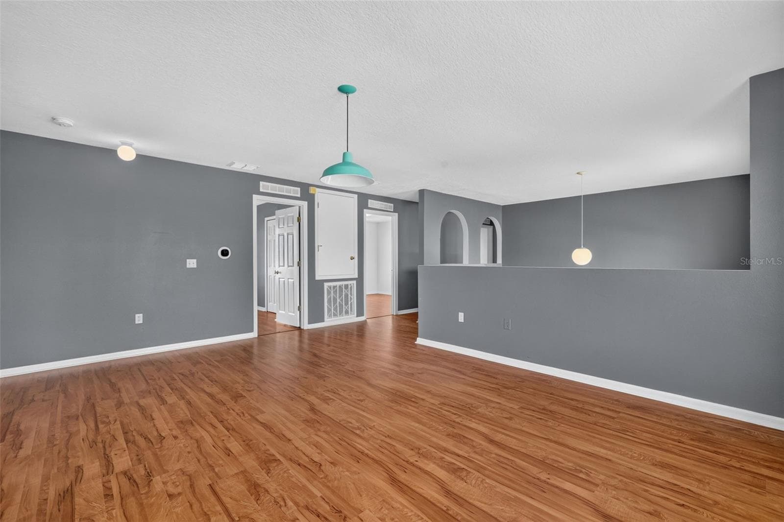 Loft (upstairs) - 321 LAKE HILLS LN, EAGLE LAKE