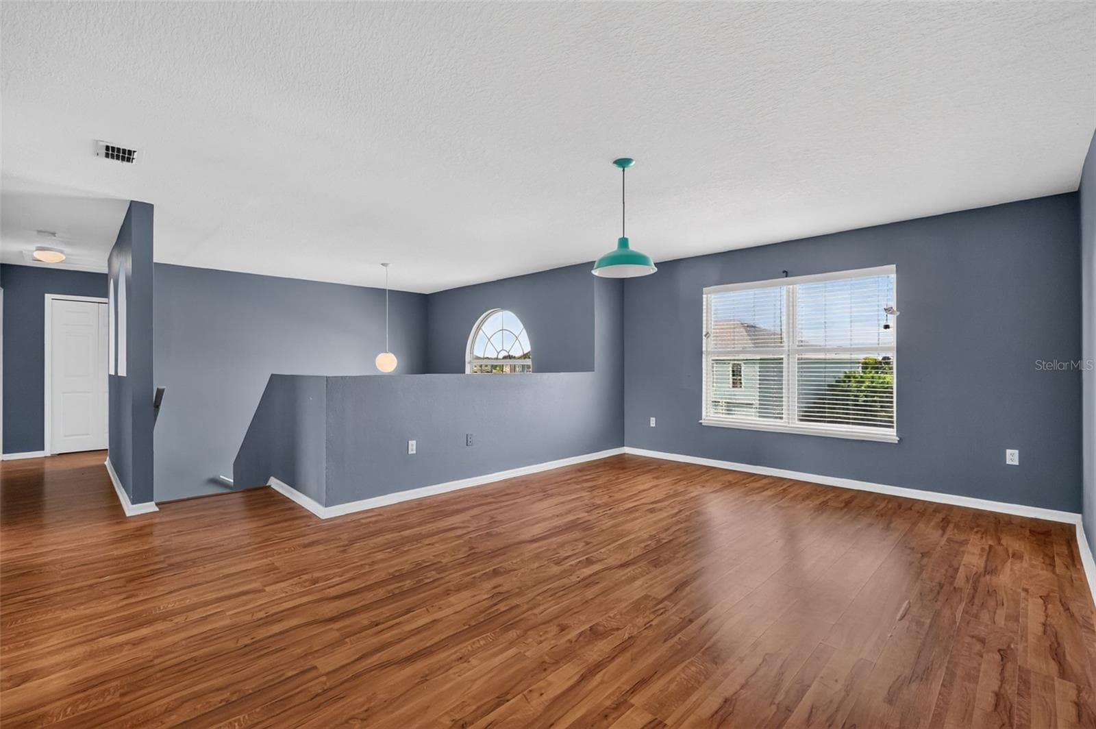 Loft (upstairs) - 321 LAKE HILLS LN, EAGLE LAKE