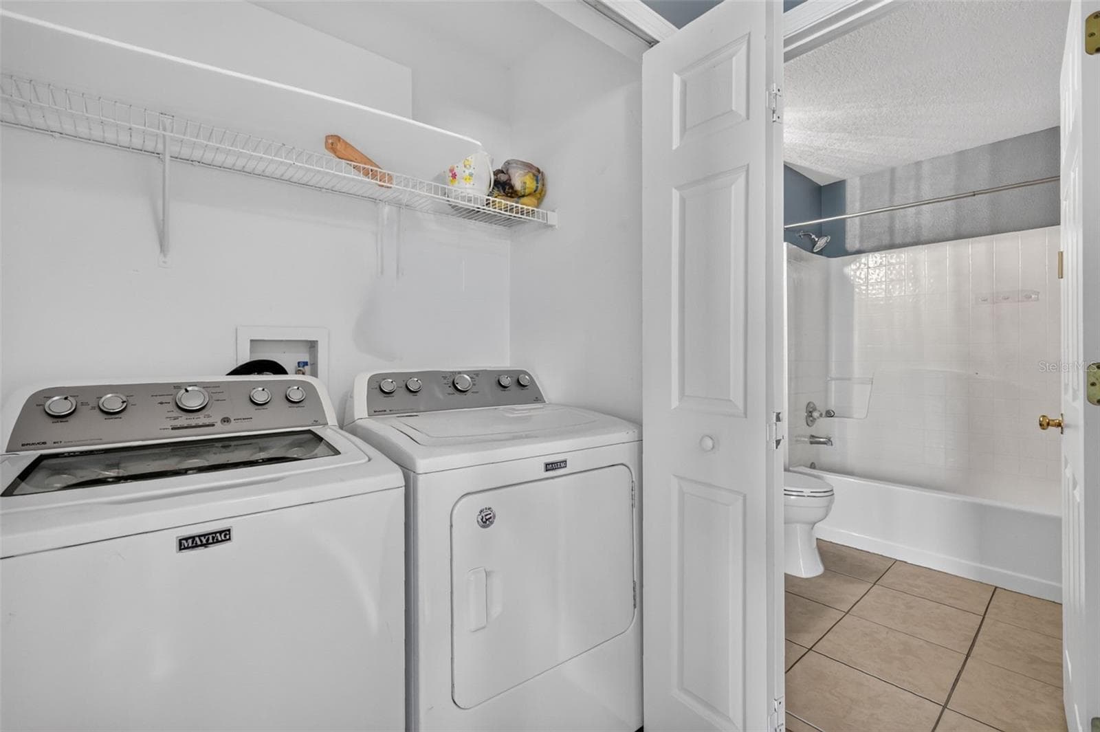 Indoor laundry (upstairs) - 321 LAKE HILLS LN, EAGLE LAKE
