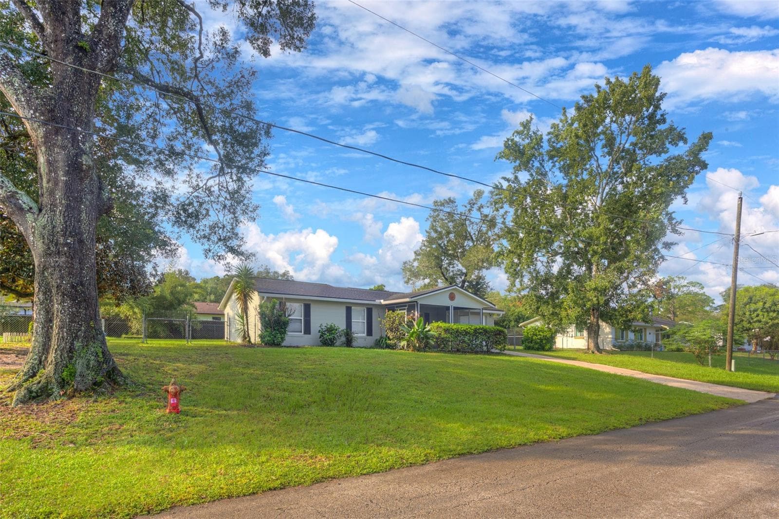 Single Family Residence at 569 SIDNEY DR, LAKE HELEN, photo 2 of 33