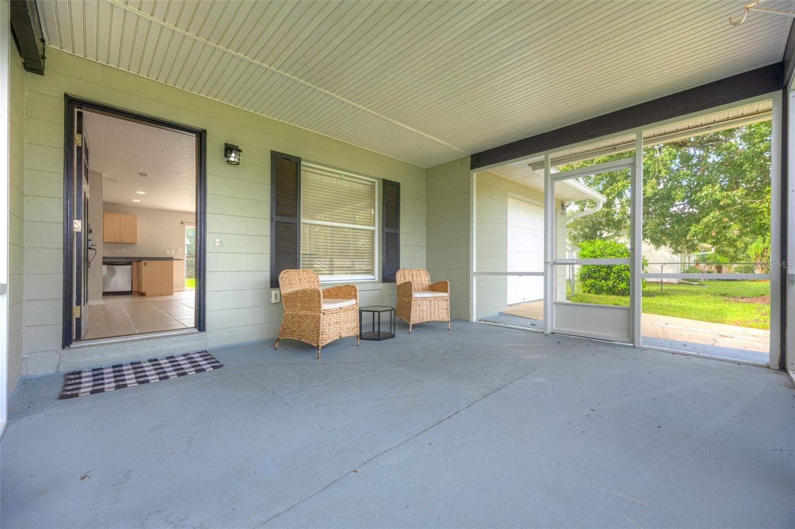 Single Family Residence at 569 SIDNEY DR, LAKE HELEN, photo 5 of 33