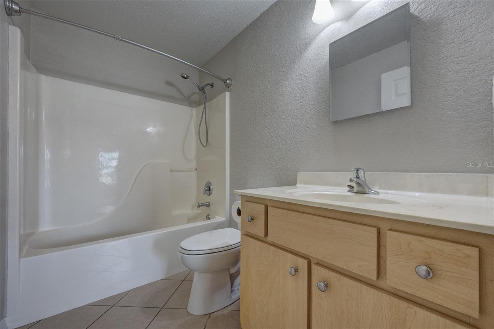 Single Family Residence at 569 SIDNEY DR, LAKE HELEN, photo 17 of 33