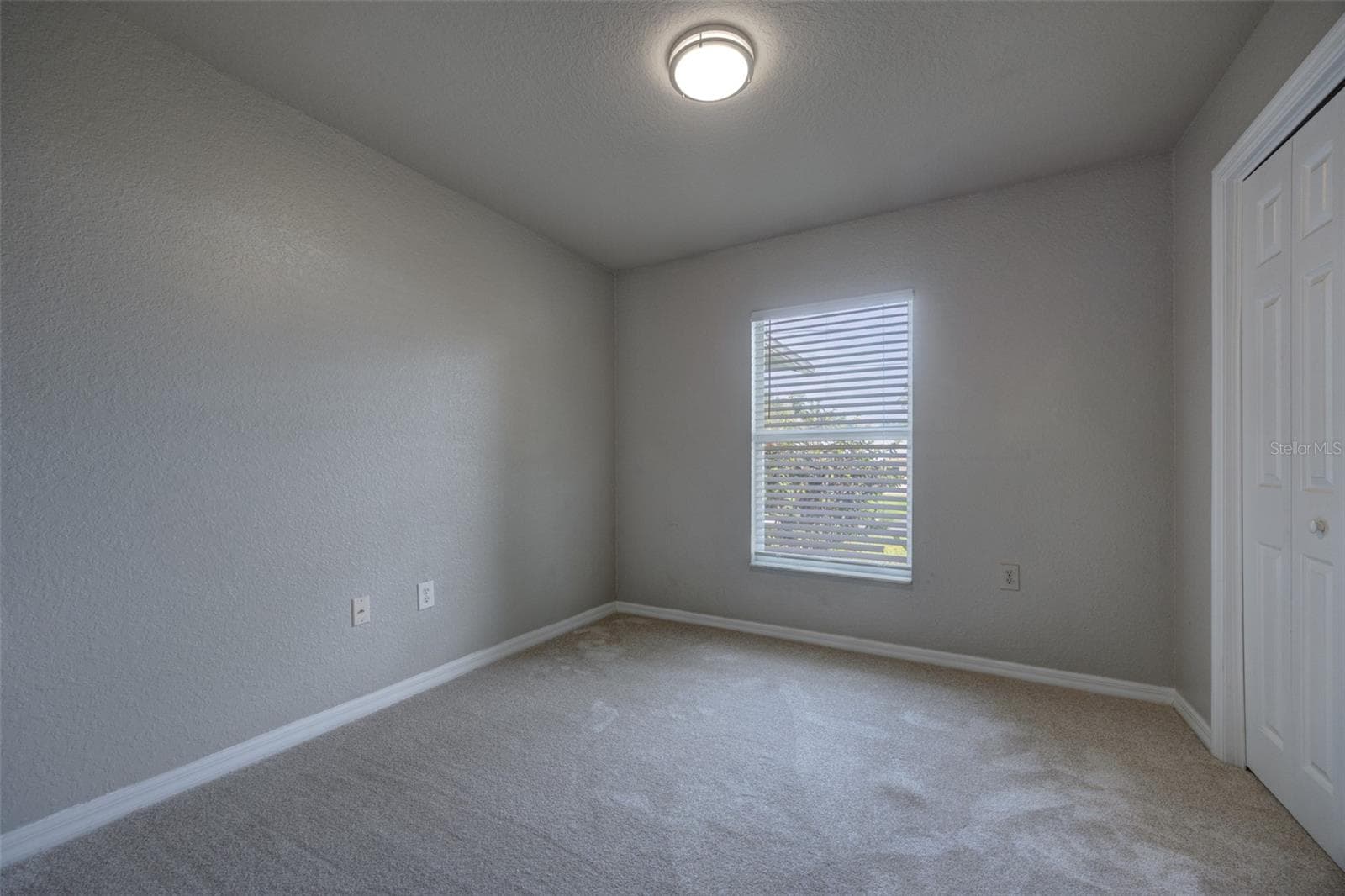 Single Family Residence at 569 SIDNEY DR, LAKE HELEN, photo 18 of 33