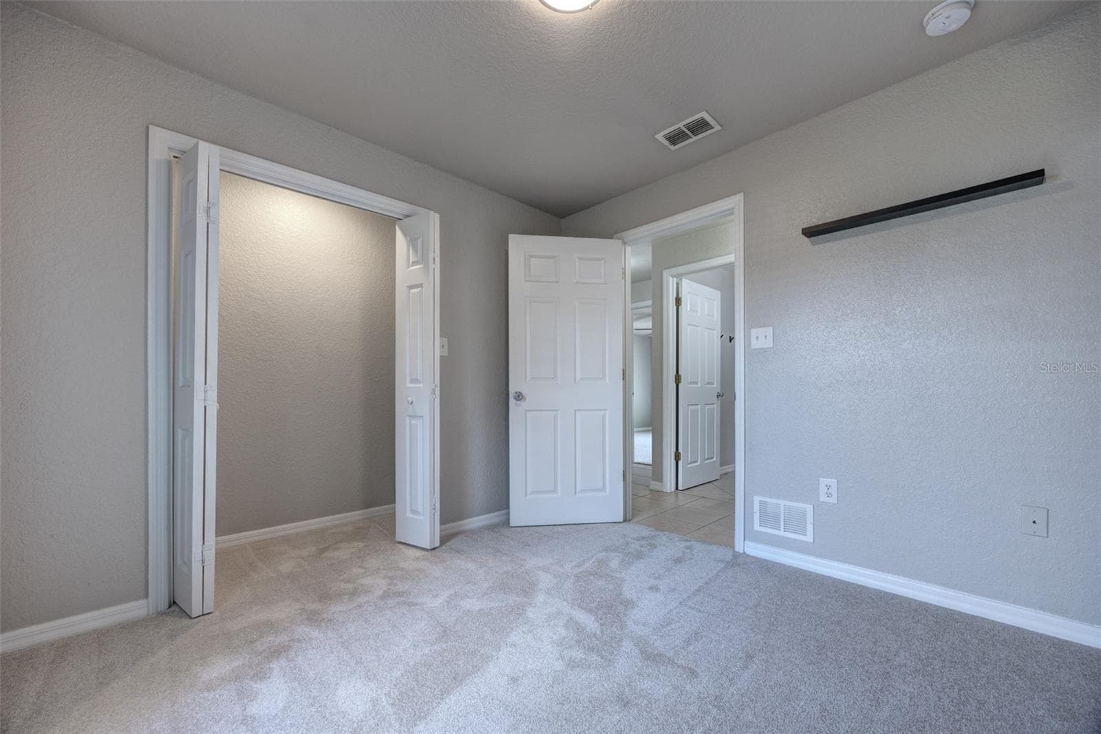 Single Family Residence at 569 SIDNEY DR, LAKE HELEN, photo 19 of 33