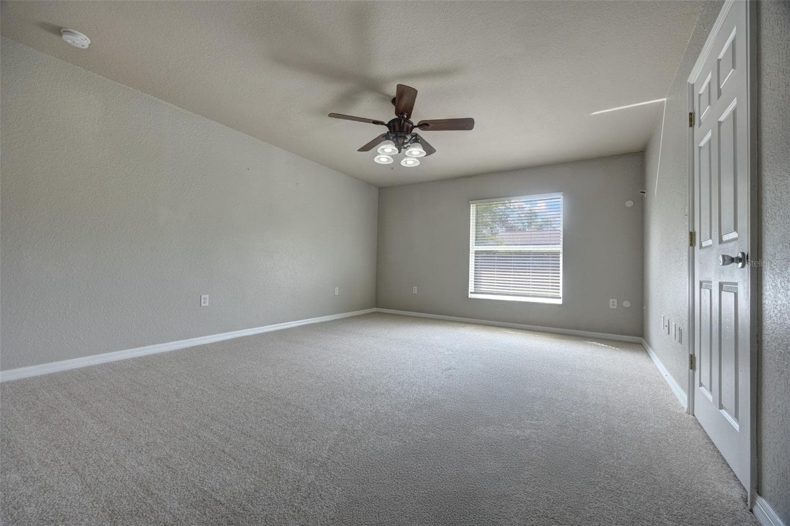 Single Family Residence at 569 SIDNEY DR, LAKE HELEN, photo 21 of 33