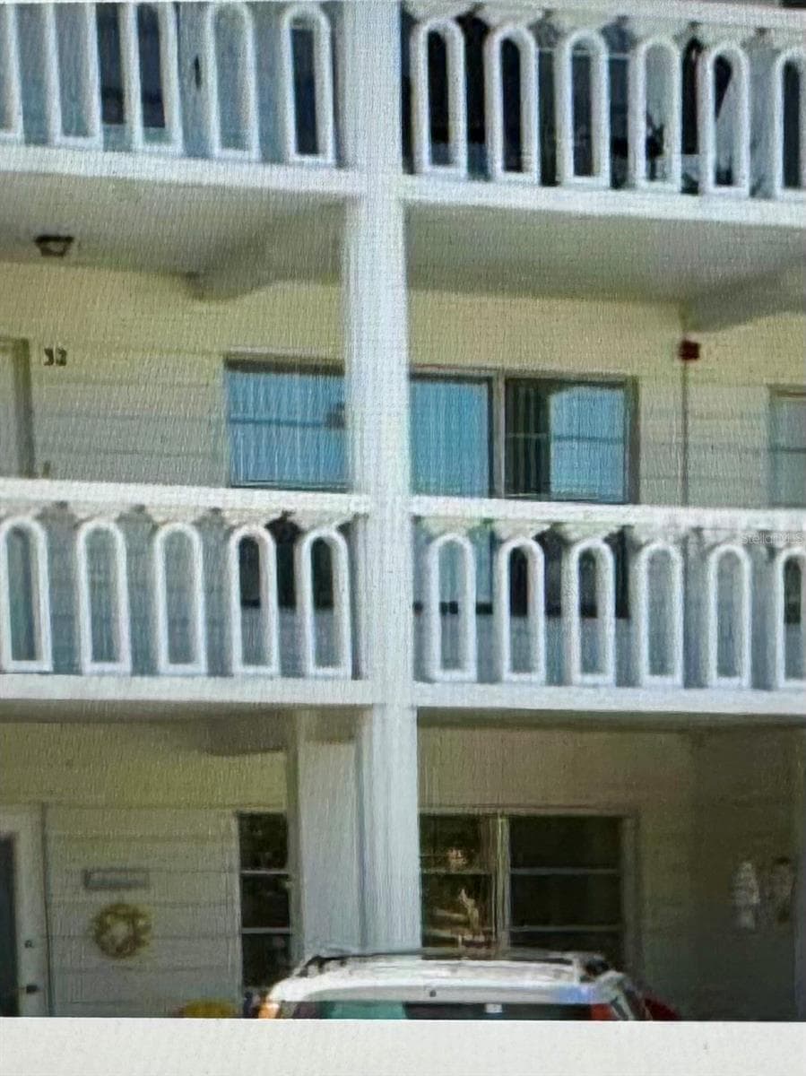 2020 WORLD PARKWAY BLVD #8