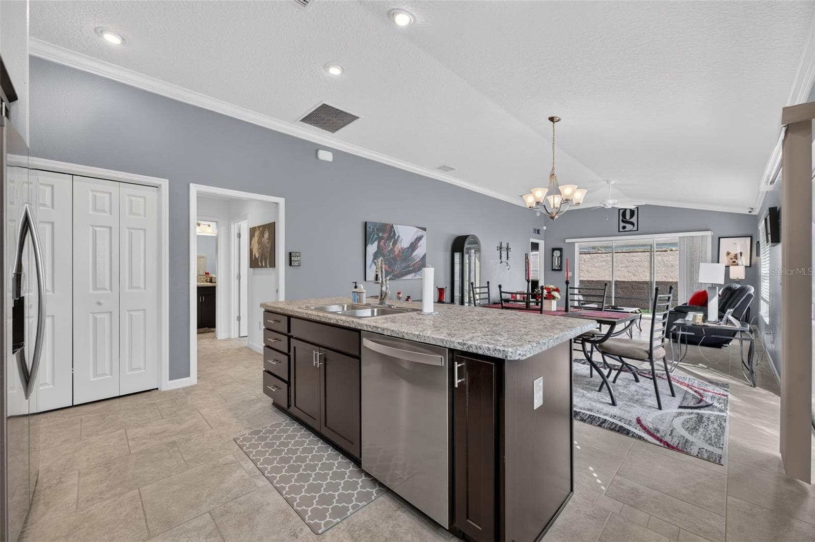 Villa at 2137 LOCKLIN LN, THE VILLAGES, photo 6 of 39