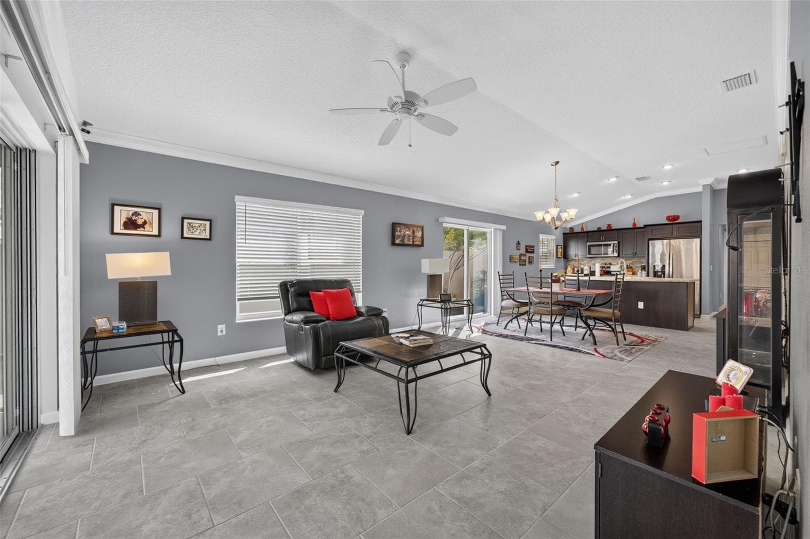 Villa at 2137 LOCKLIN LN, THE VILLAGES, photo 17 of 39