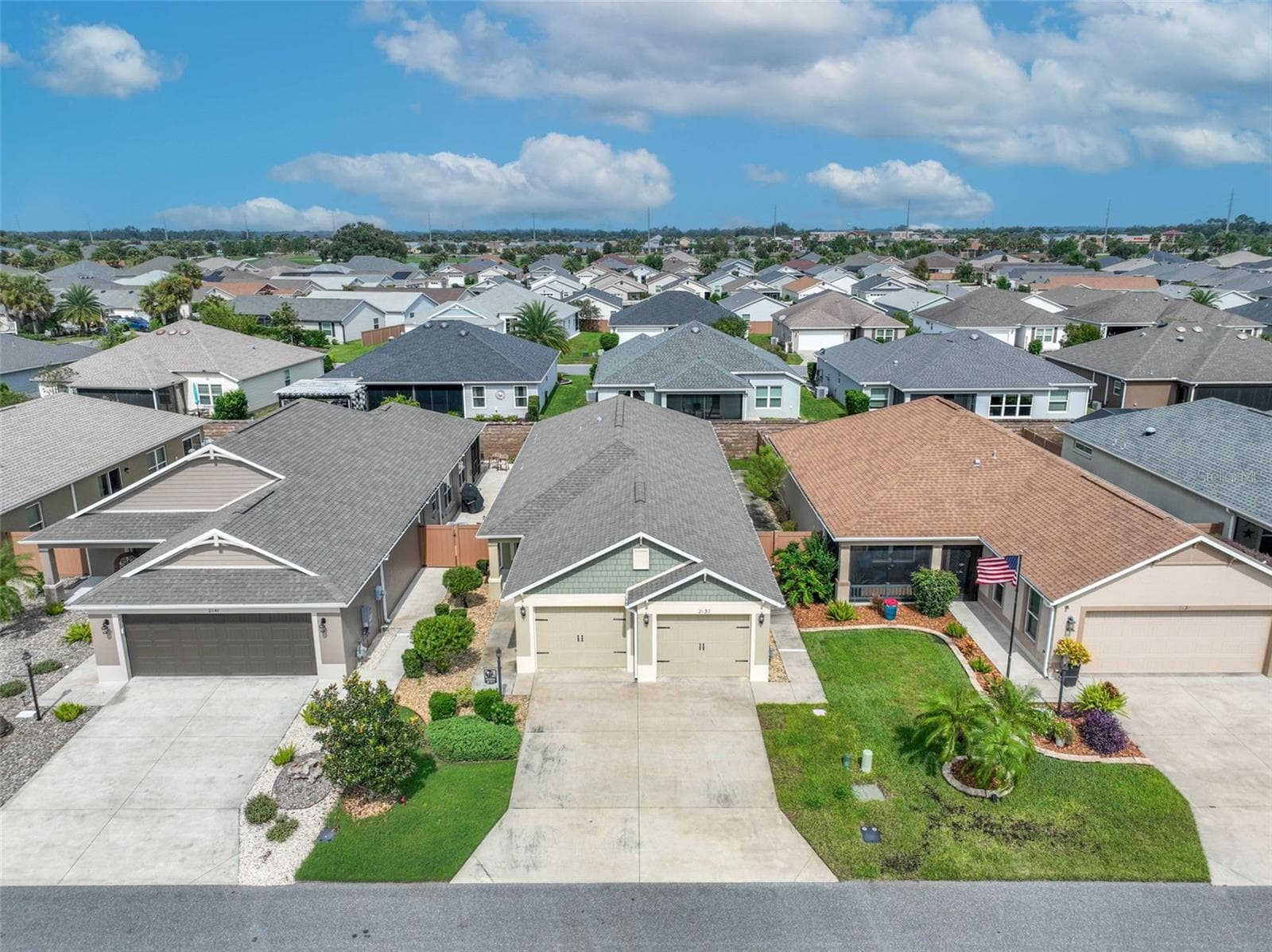 Villa at 2137 LOCKLIN LN, THE VILLAGES, photo 31 of 39