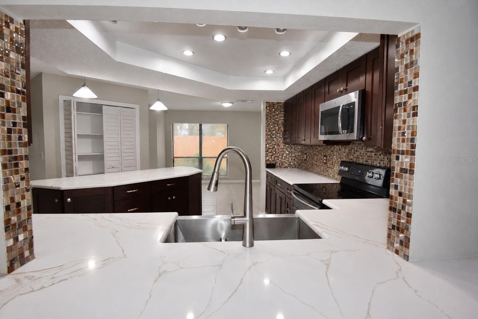 Single Family Residence at 10192 SWANSON CT, SPRING HILL, photo 8 of 75