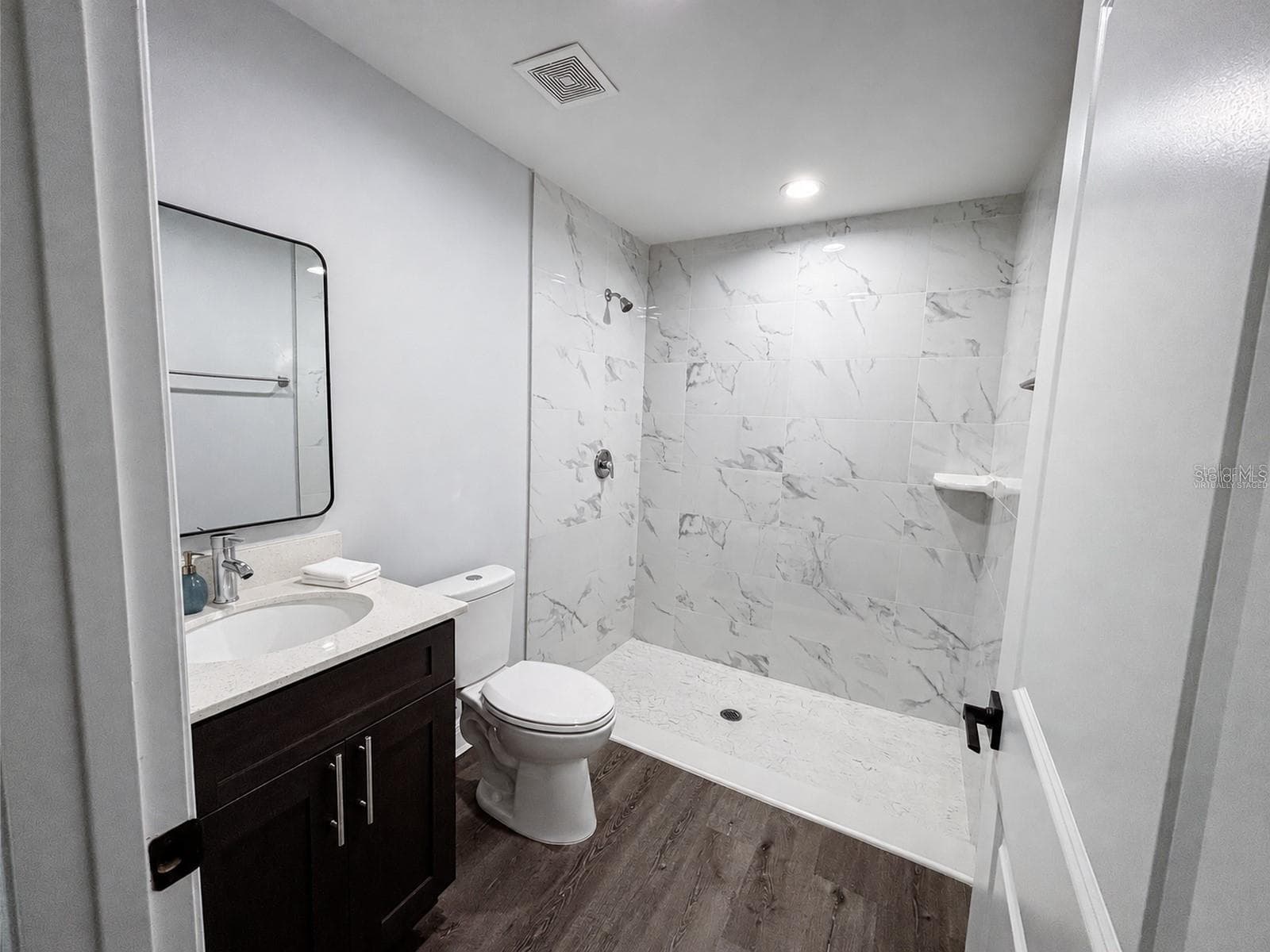 Virtually staged - 312 CONDOR AVE, SEBRING