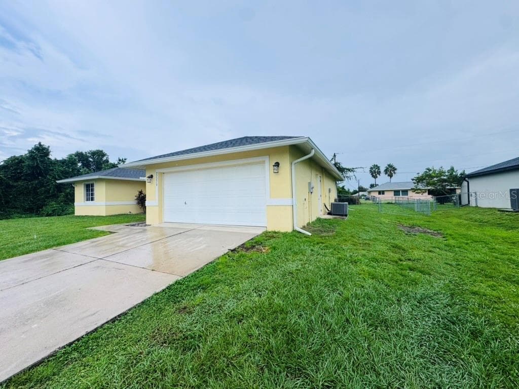 Single Family Residence at 22278 PRISCILLA AVE, PORT CHARLOTTE, photo 2 of 17