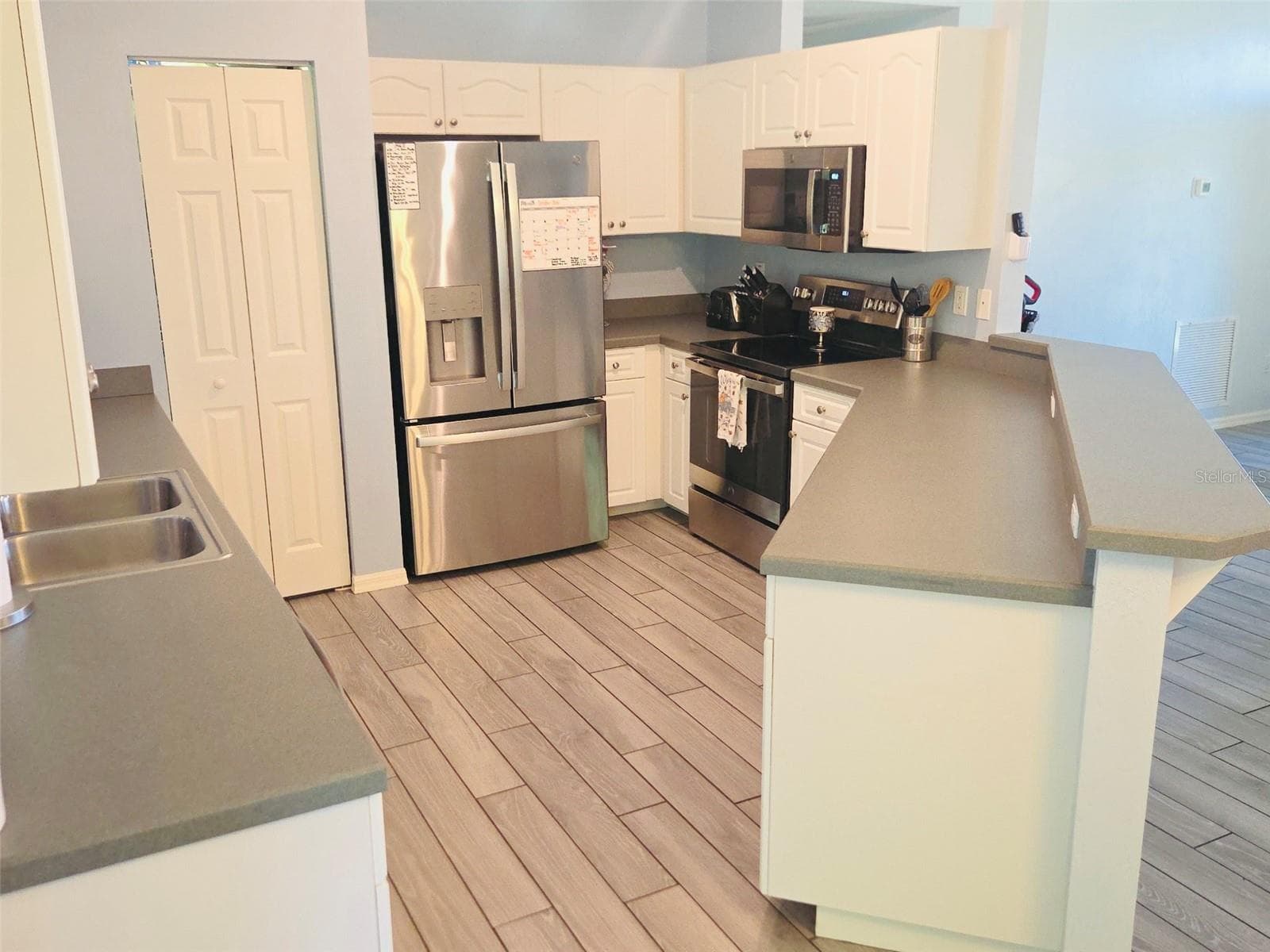 Single Family Residence at 22278 PRISCILLA AVE, PORT CHARLOTTE, photo 6 of 17