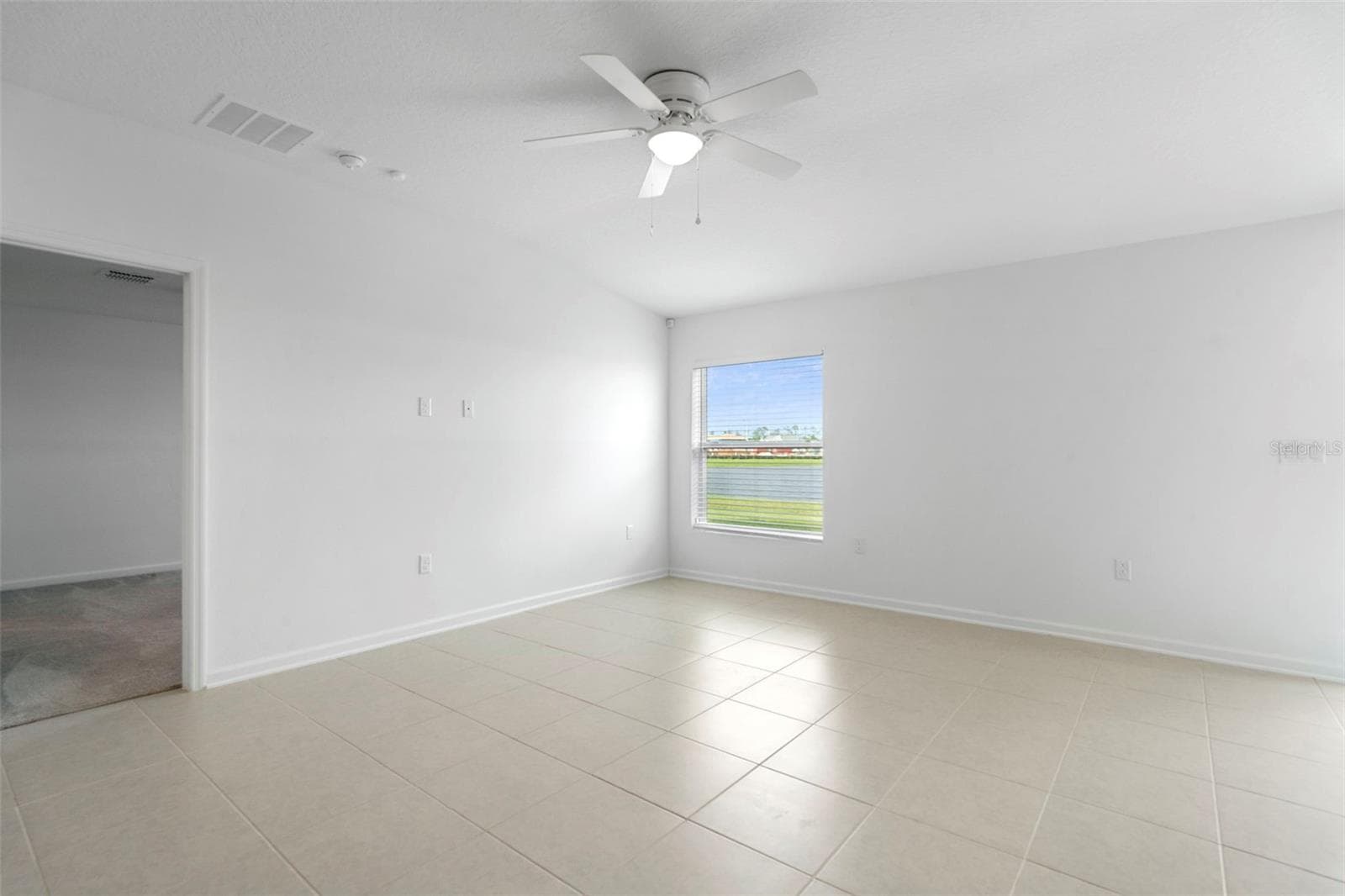 Single Family Residence at 1278 BELLE ISLE LN, DAYTONA BEACH, photo 10 of 29