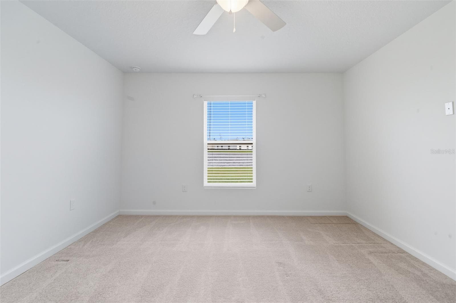 Single Family Residence at 1278 BELLE ISLE LN, DAYTONA BEACH, photo 11 of 29
